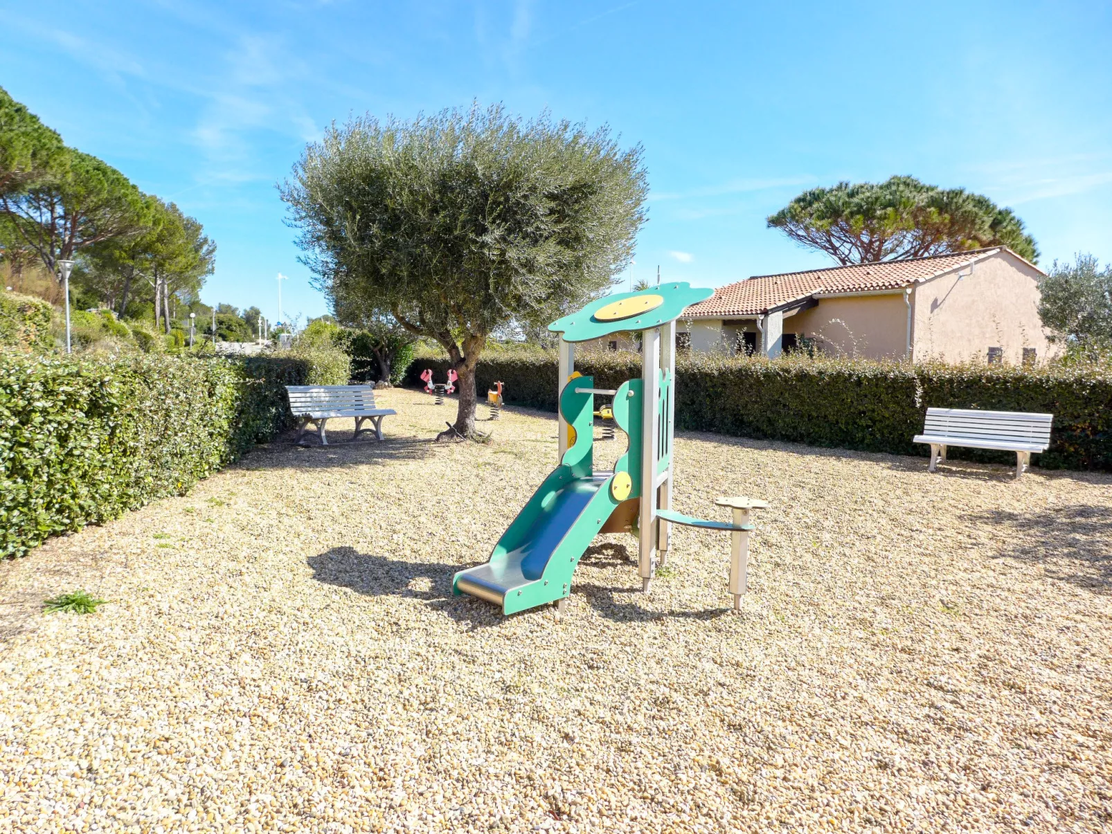 La Gaillarde-Outside