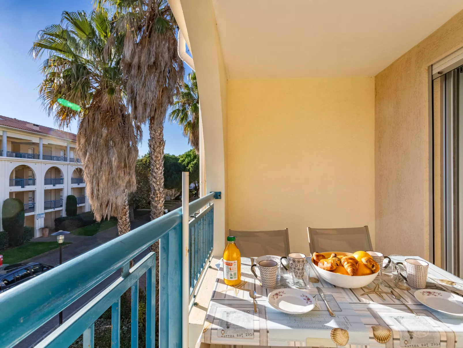 Le Domaine d'Azur-Outside