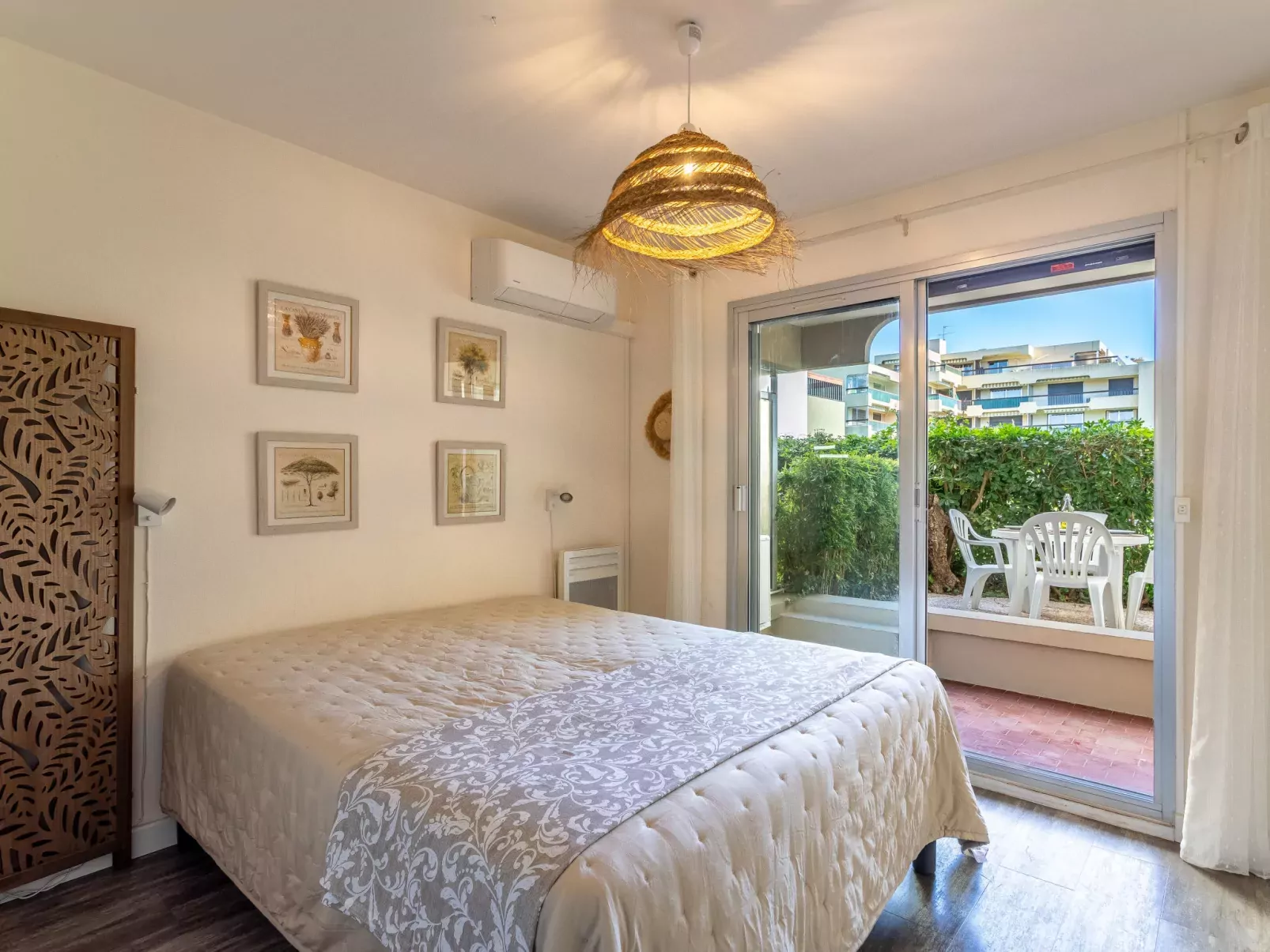 Parcs du Lavandou-Inside