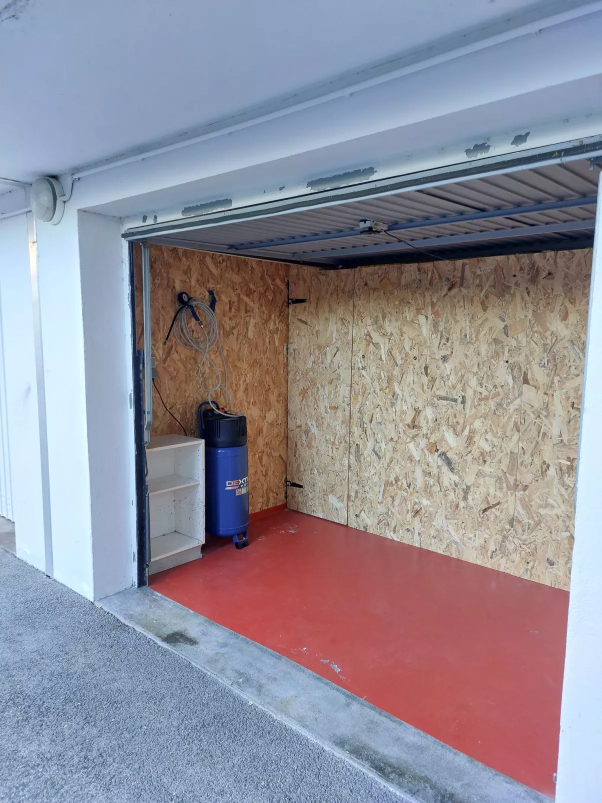 Les Palmiers-Outside