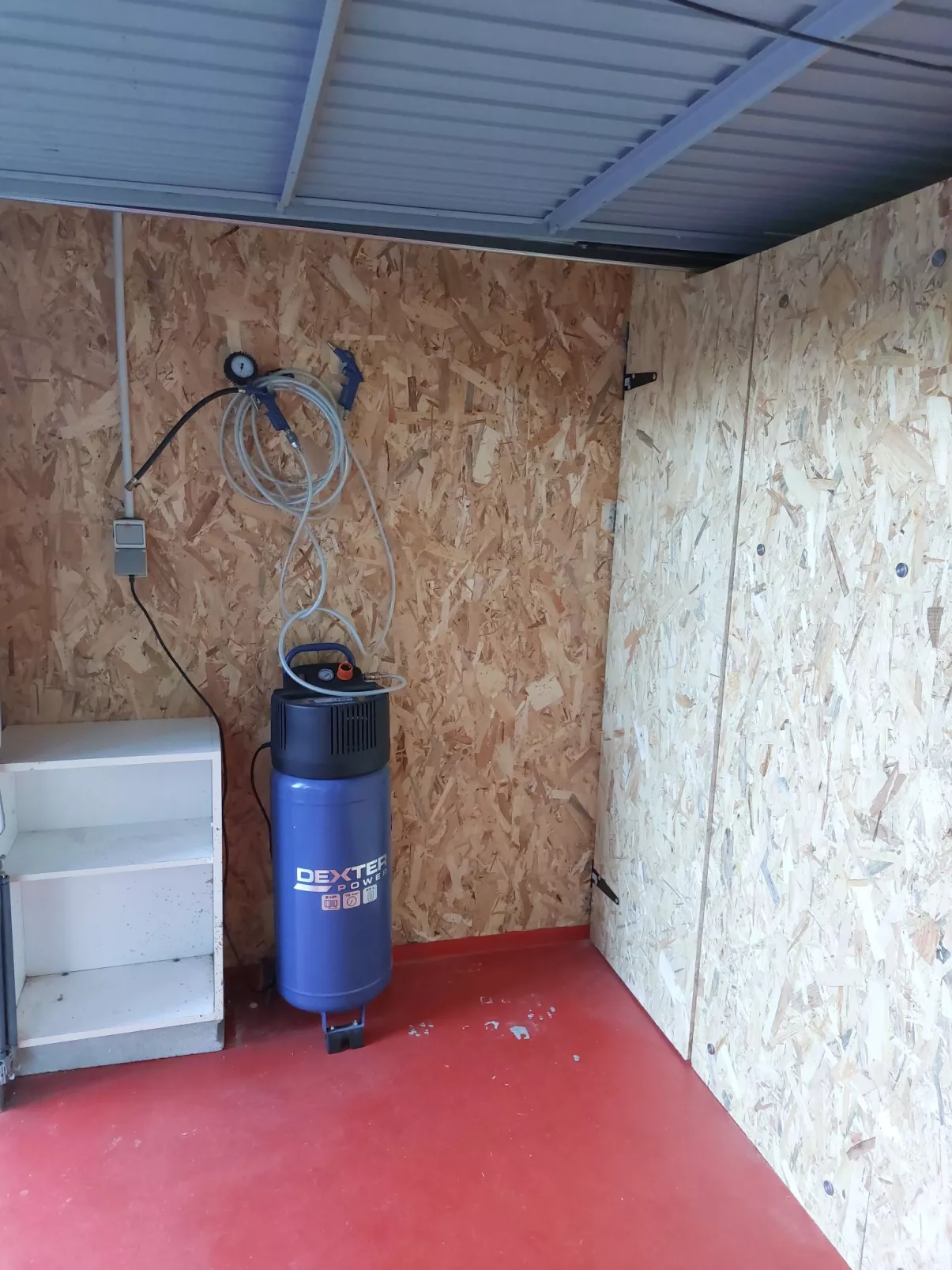 Les Palmiers-Outside