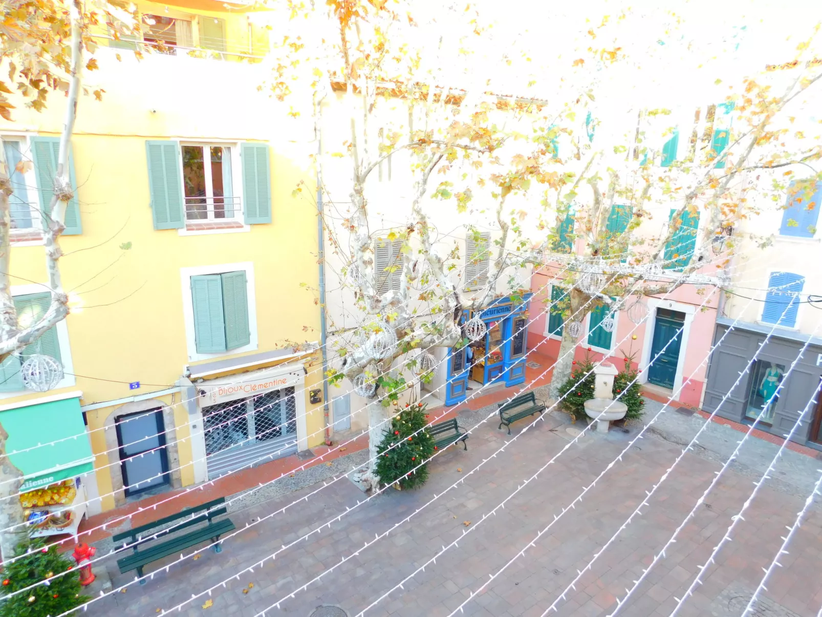 Le Coquillon-Outside