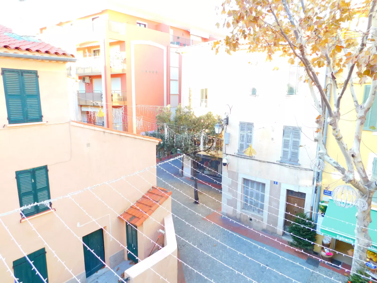 Le Coquillon-Outside