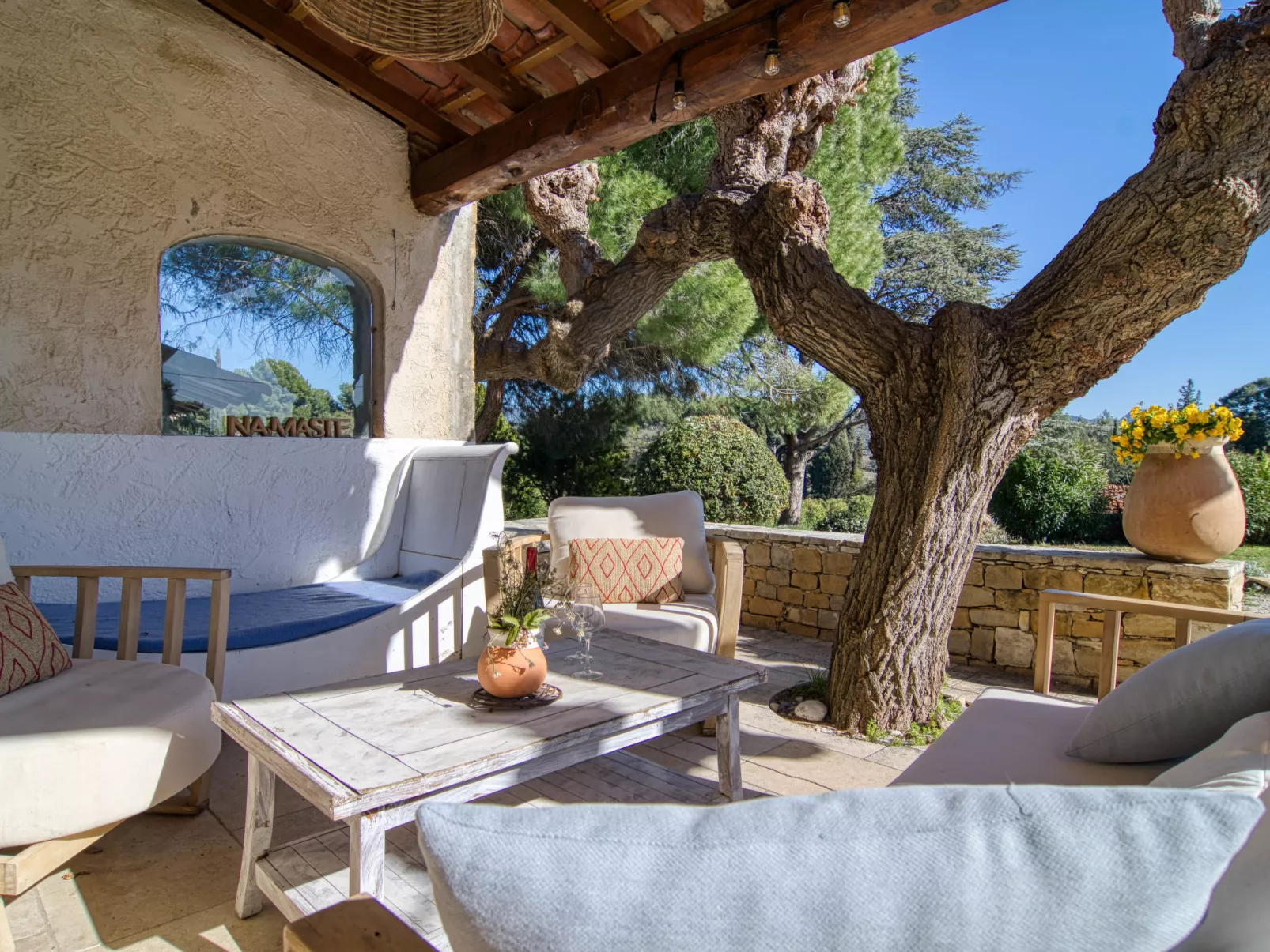La Bastide de Magdeleine-Outside