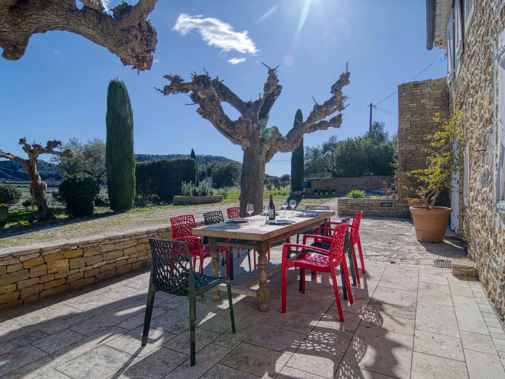 La Bastide de Magdeleine-Outside