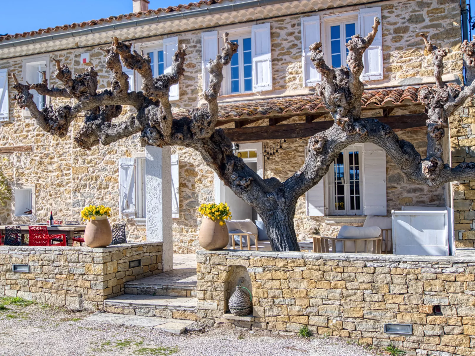 La Bastide de Magdeleine-Outside