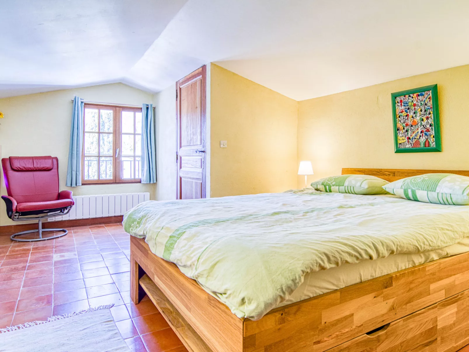 La maison aux volets bleus-Dedans