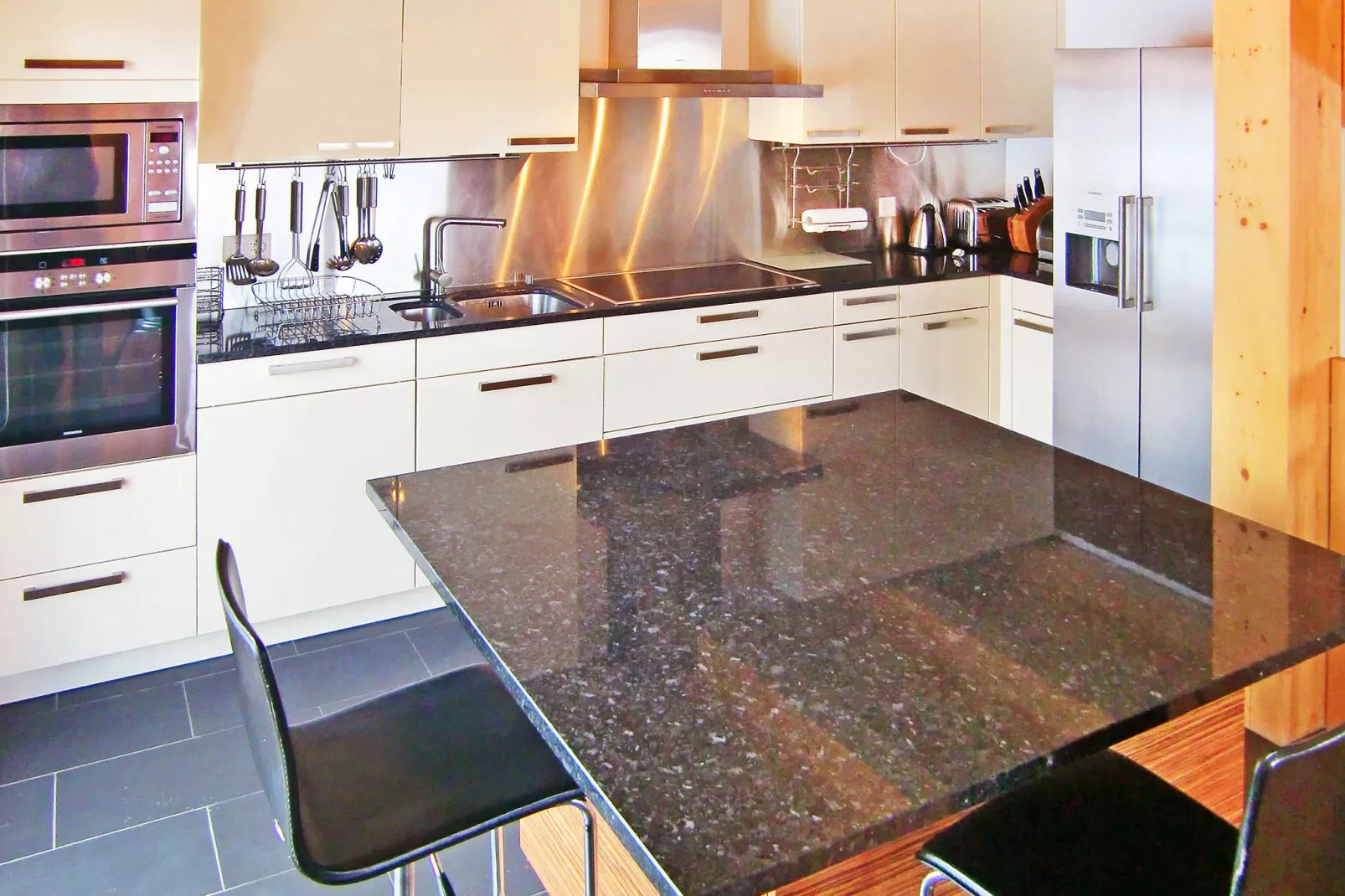 Marguerite-Kitchen