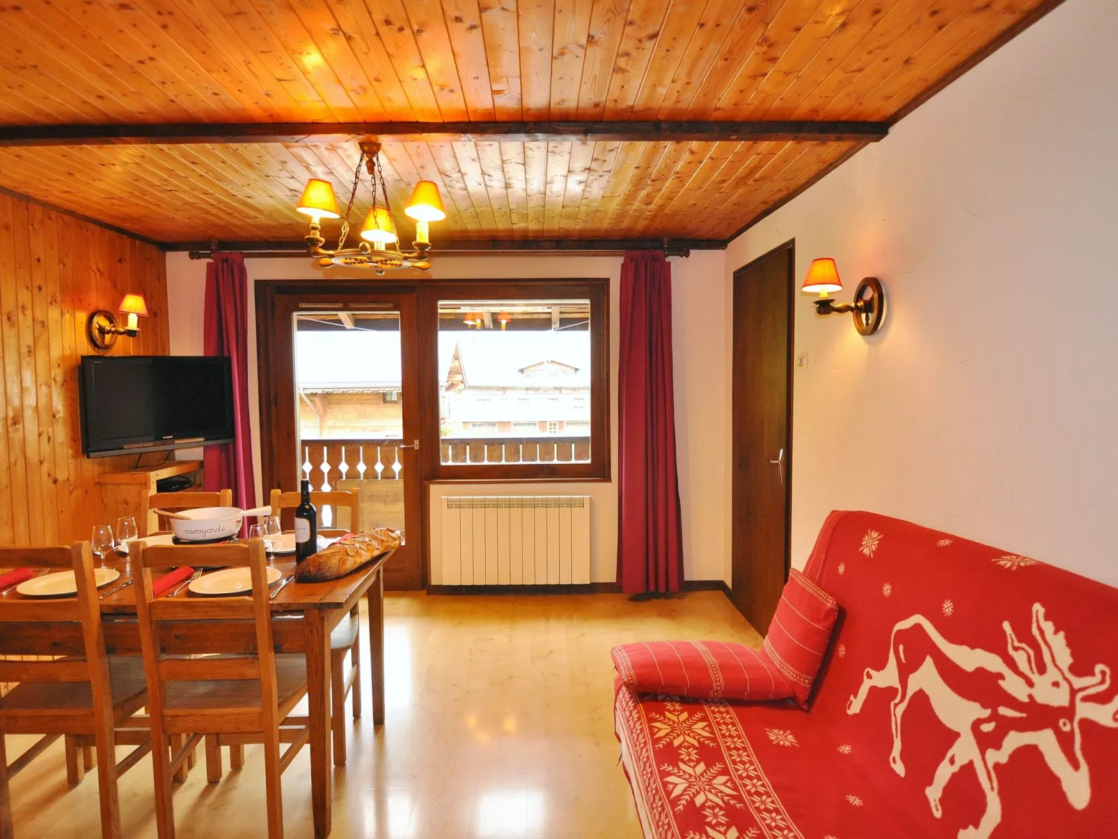 Le Morclan / Apt Nr 4-Dedans