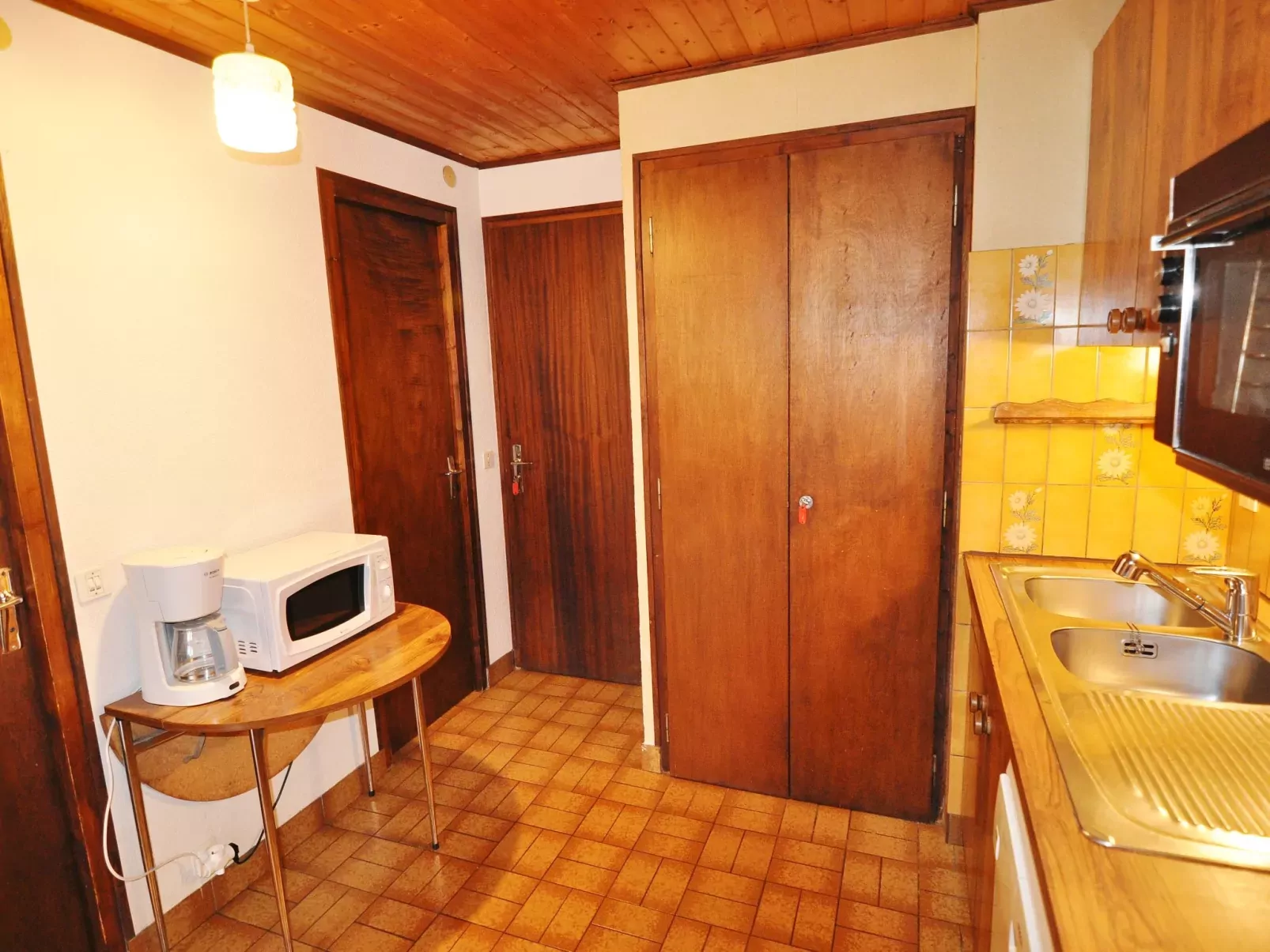 Le Morclan / Apt Nr 4-Dedans
