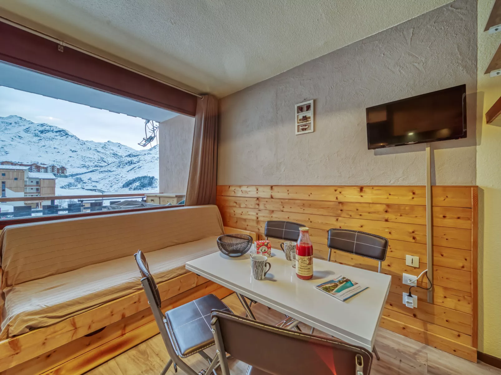 Argousier 134 B-Inside