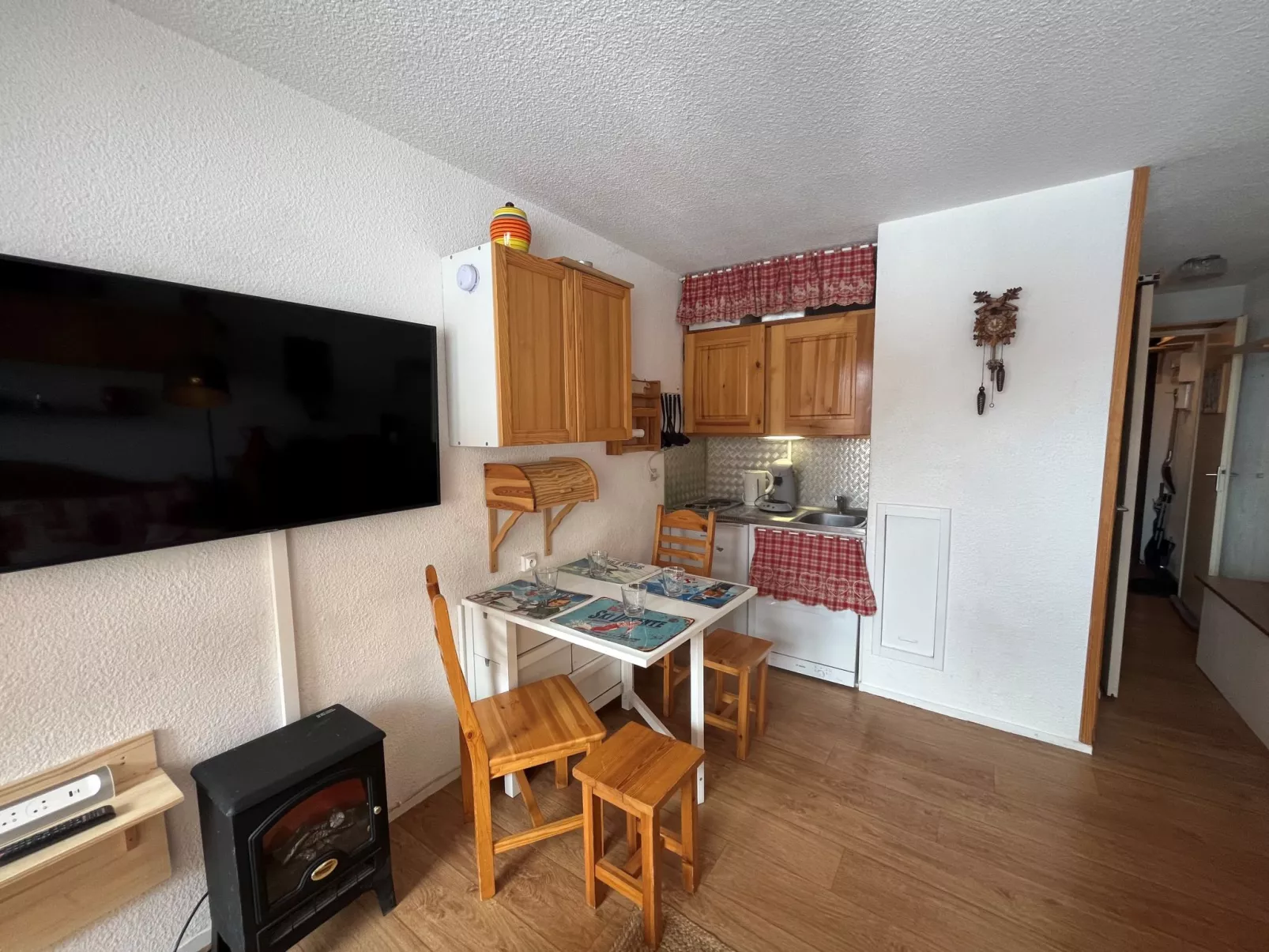 Asters 323 Bâtiment A1-Inside