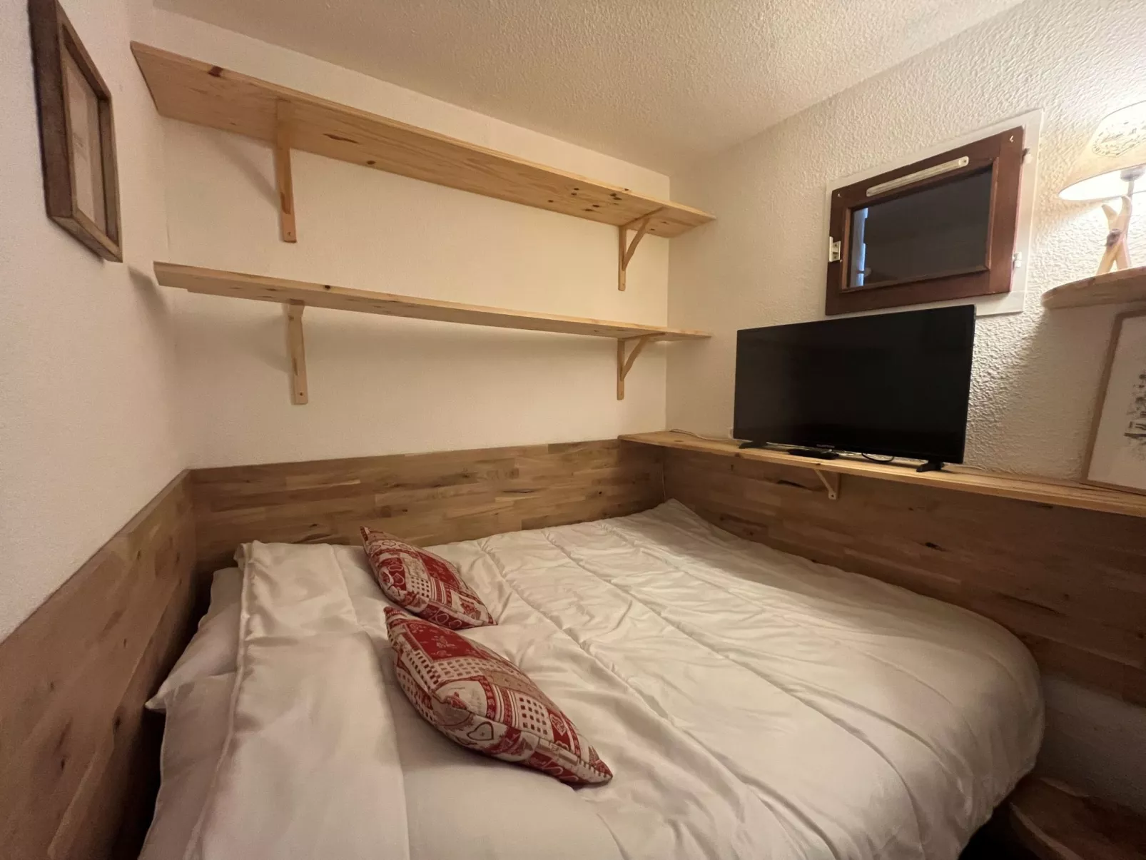 Asters 323 Bâtiment A1-Inside