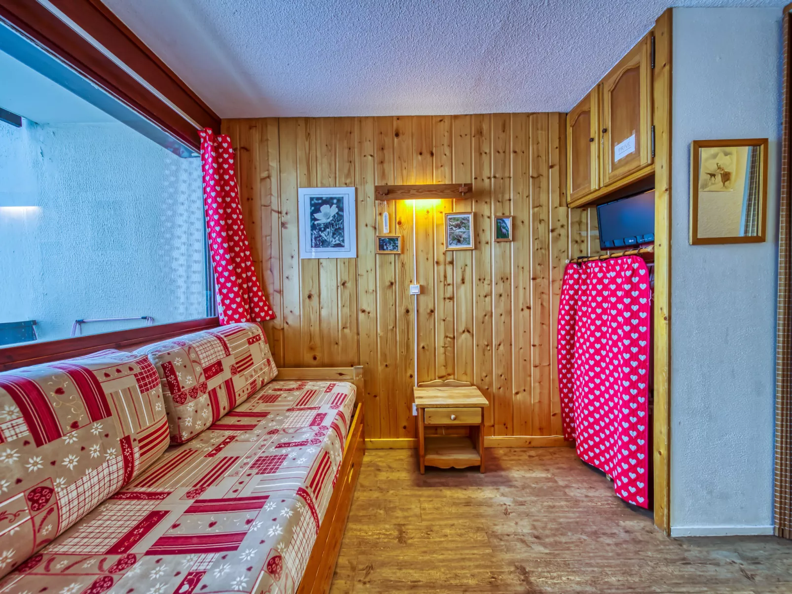 Asters 1126 Bâtiment A2-Inside