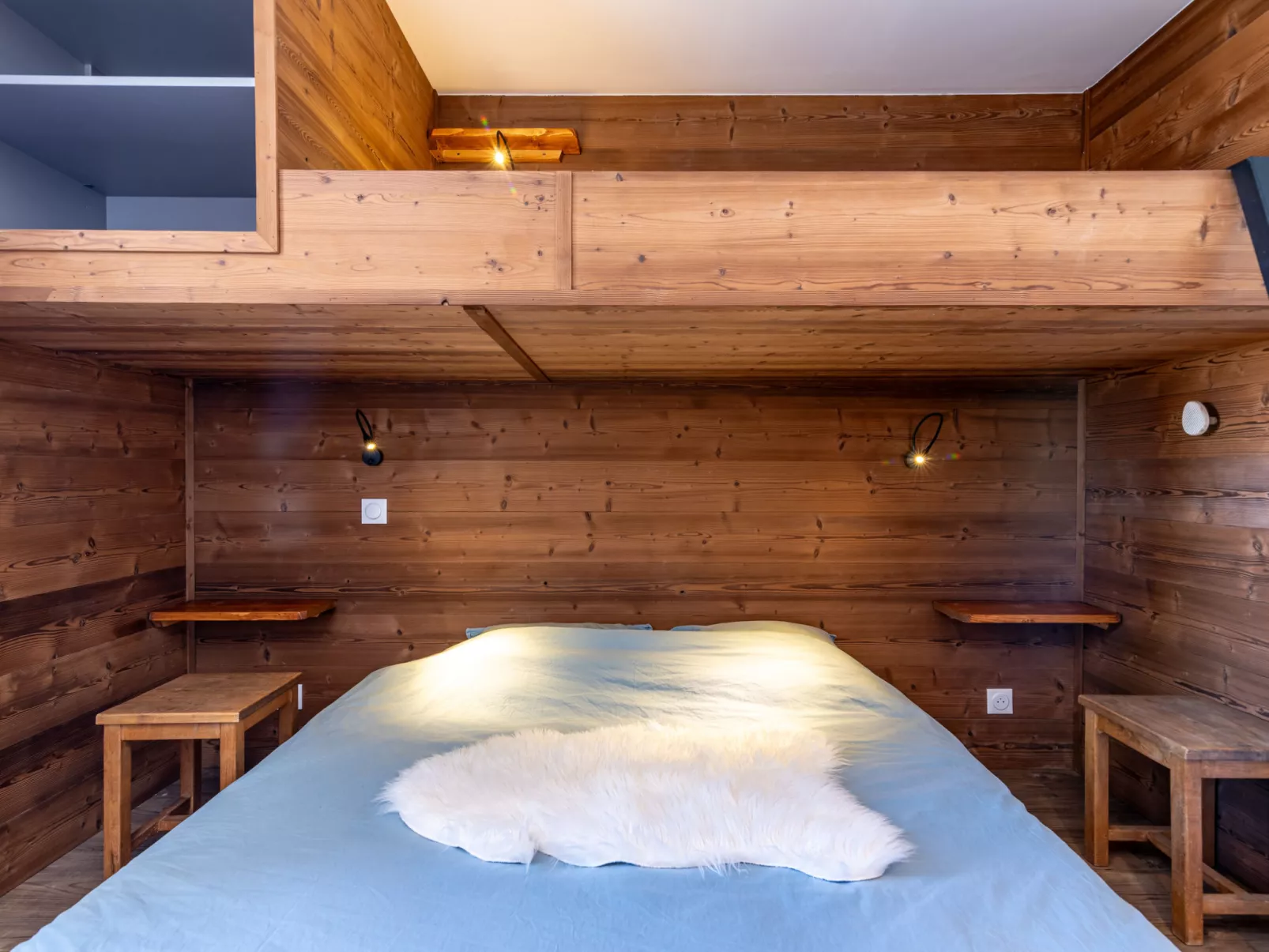 Le Curling A (Val Claret)-Inside