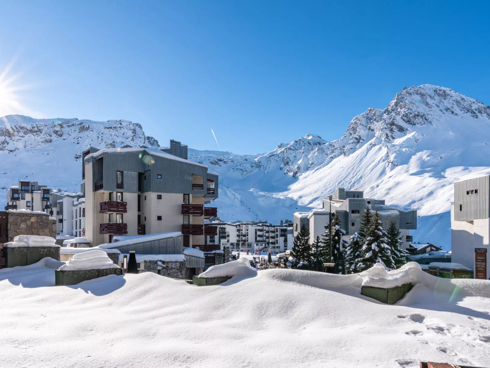 Le Curling A (Val Claret)-Outside