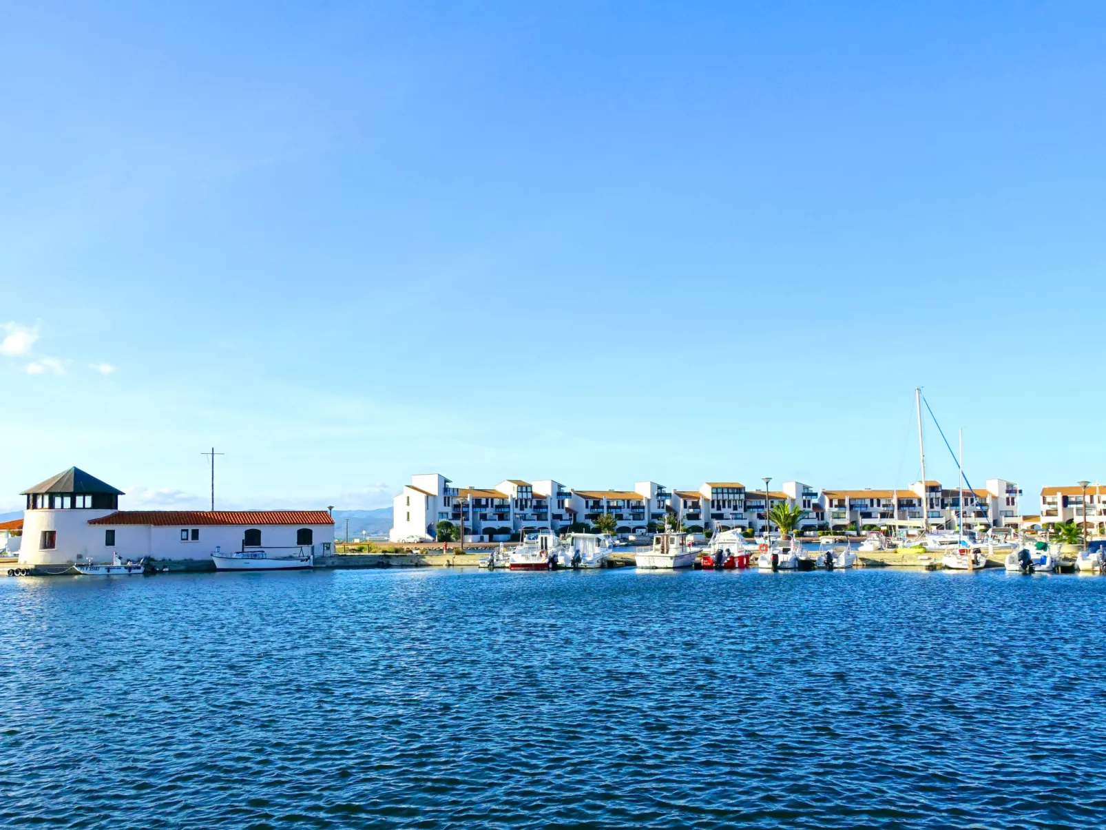 Les Flots Bleus-Area