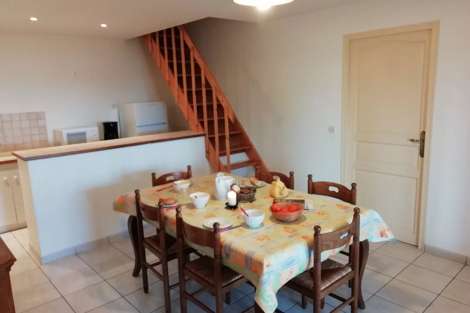 Gîte 9-Dining room