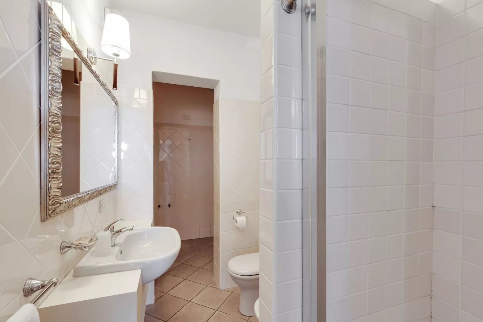 Vigna Trilo Quattro piu Due-Bathroom