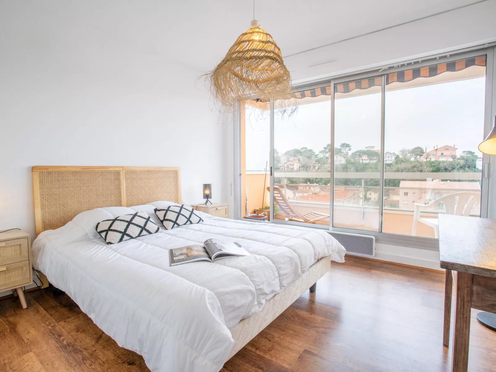 Le Galion-Inside