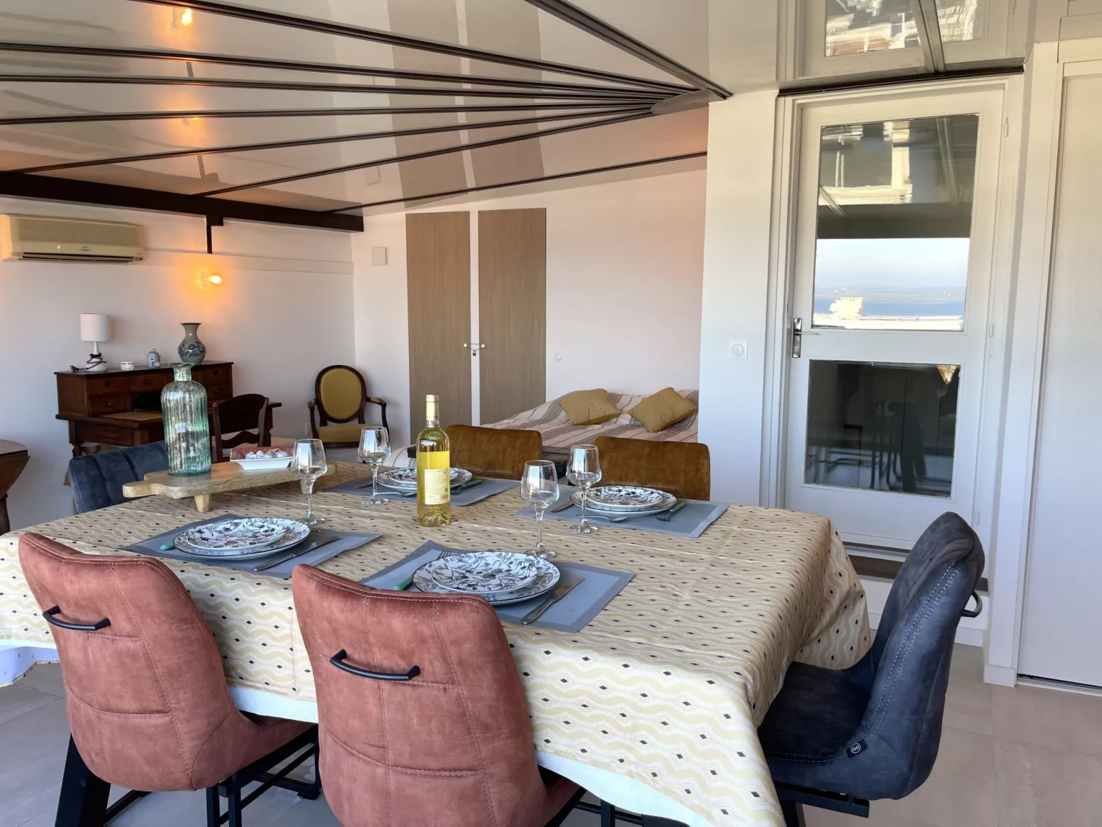 Le Galion-Inside