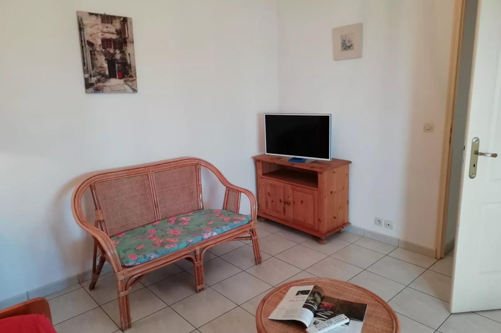 Gîte 10-Living room