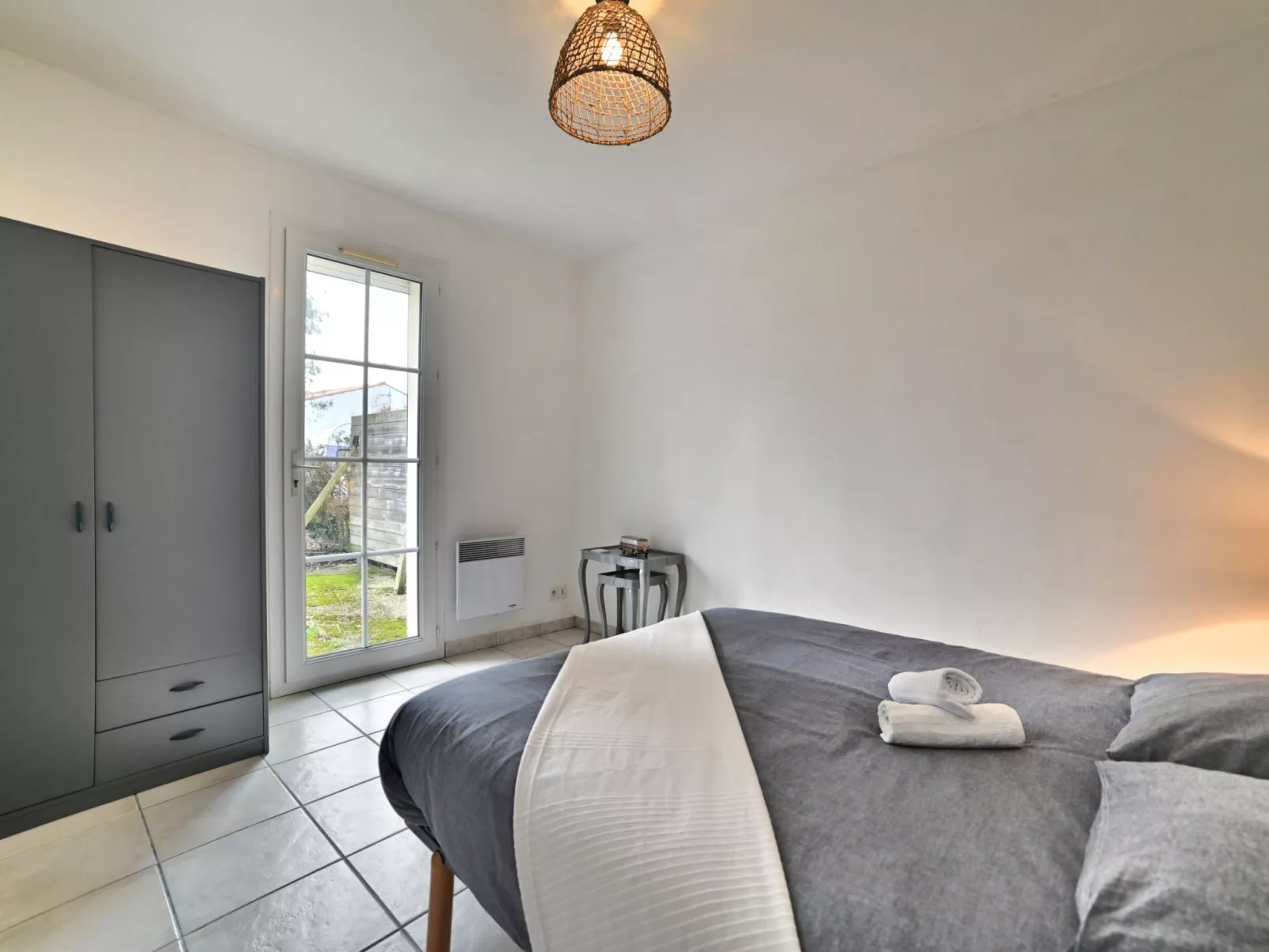 Montcalm-Inside