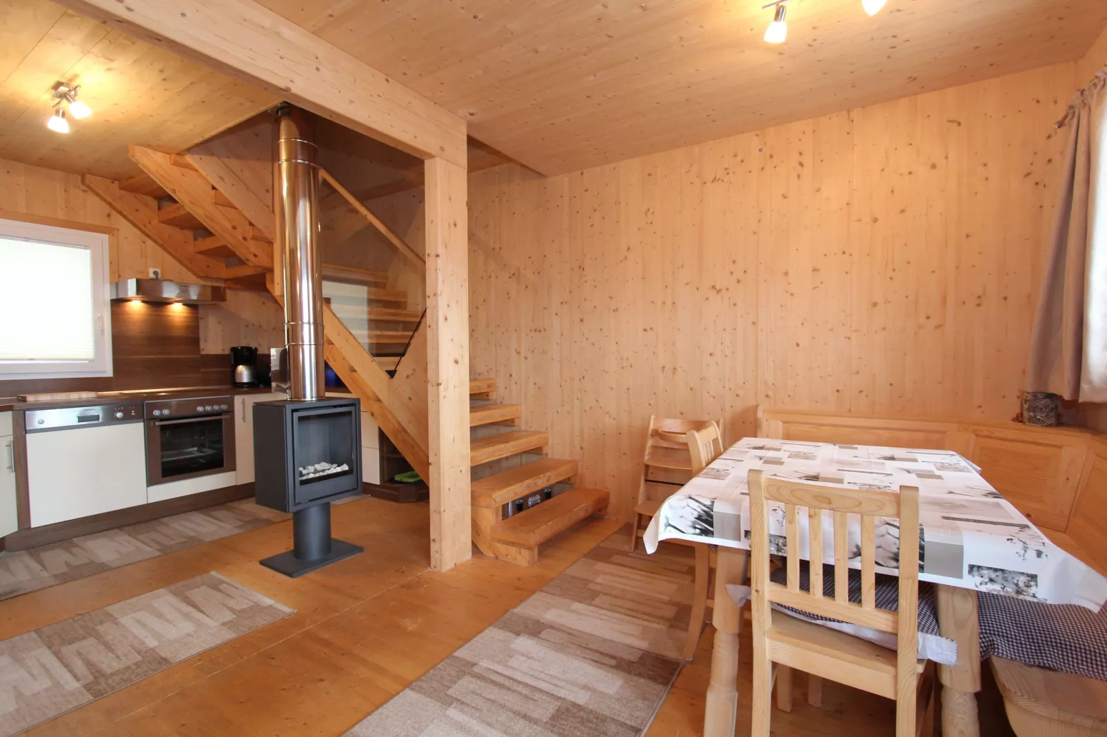 Almdorf Hohentauern 61-Salle à manger