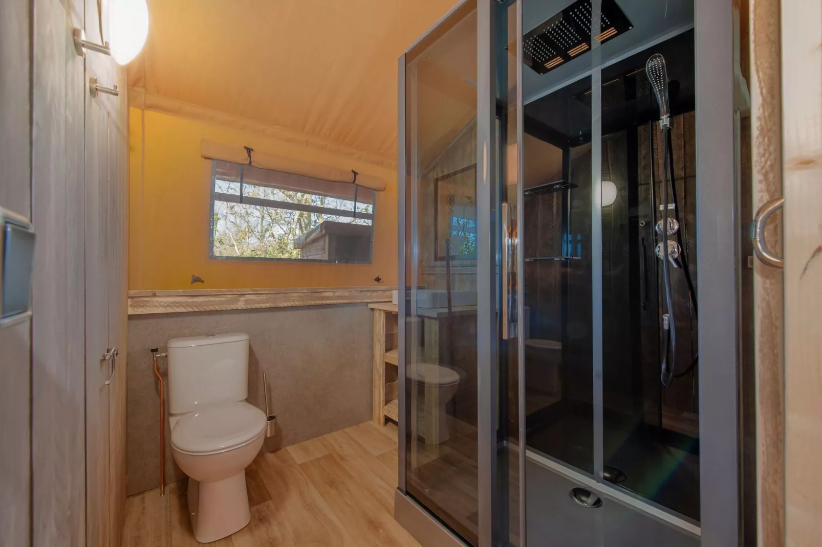Vakantiepark de Katjeskelder 22-Bathroom
