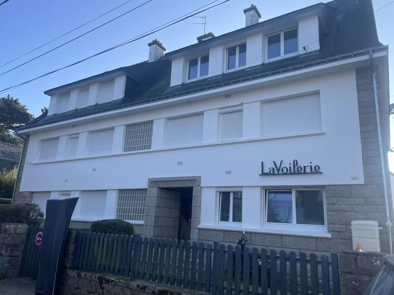 La Voilerie - La Brigantine-Outside