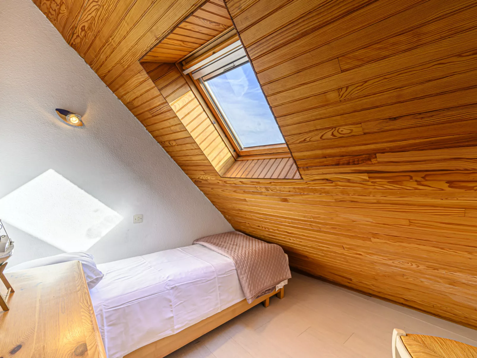 Le Voulien-Inside
