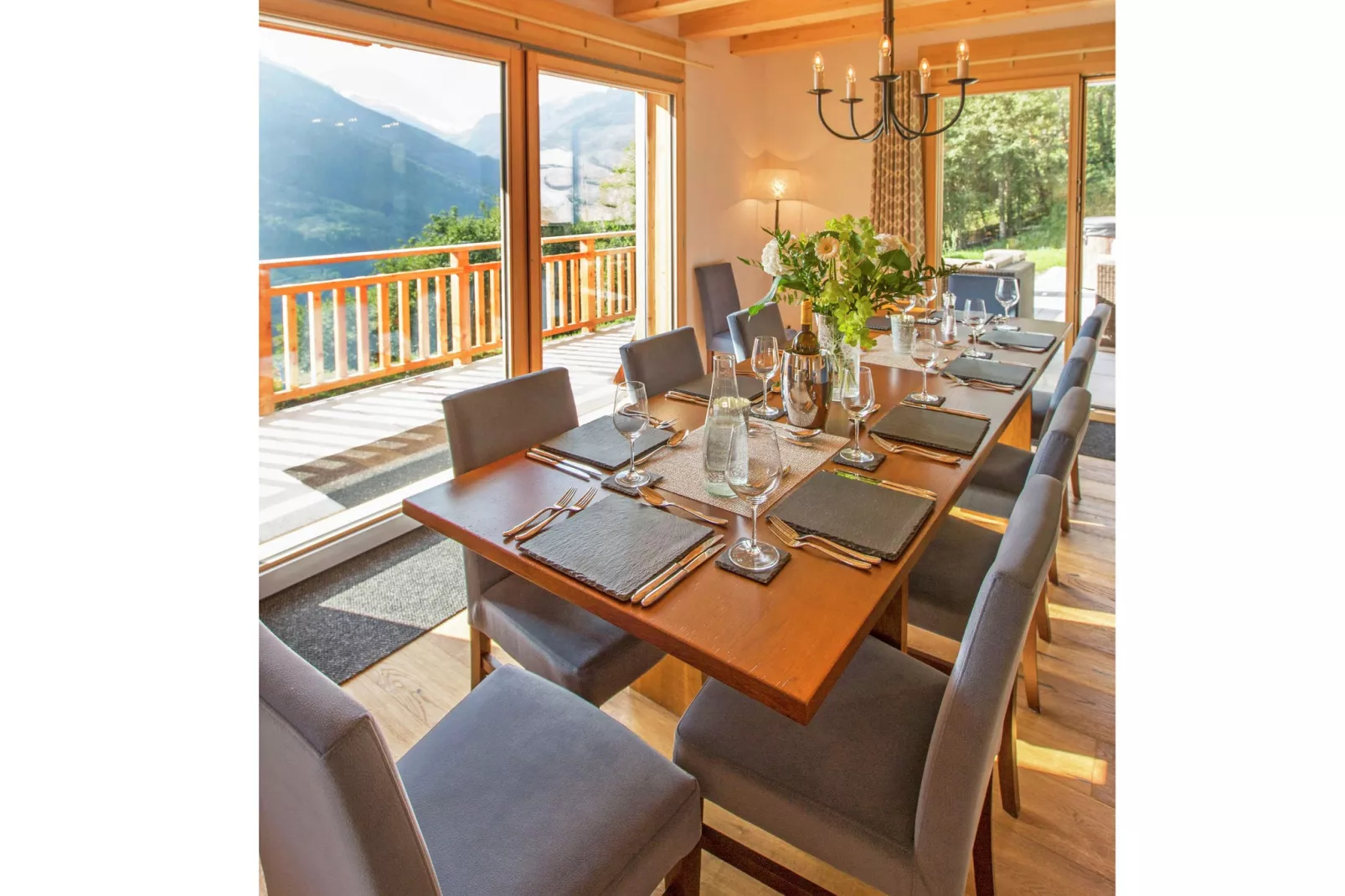 Des Etoiles-Dining room