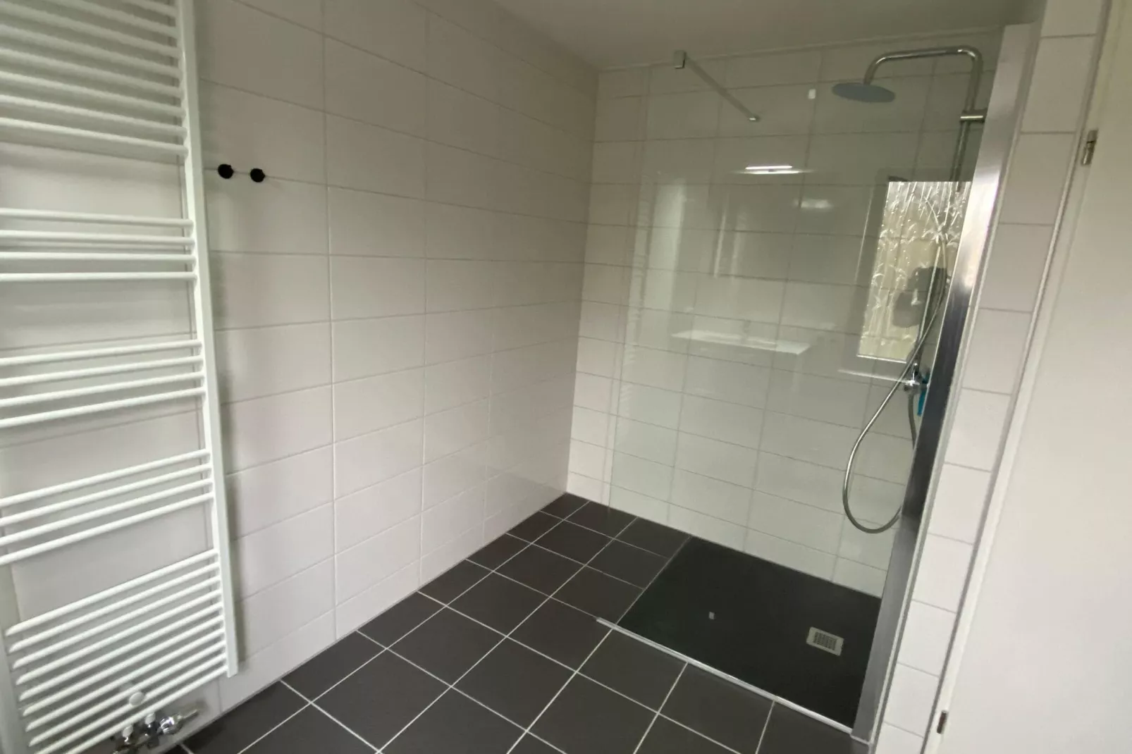 Vakantiepark de Katjeskelder 23-Badezimmer