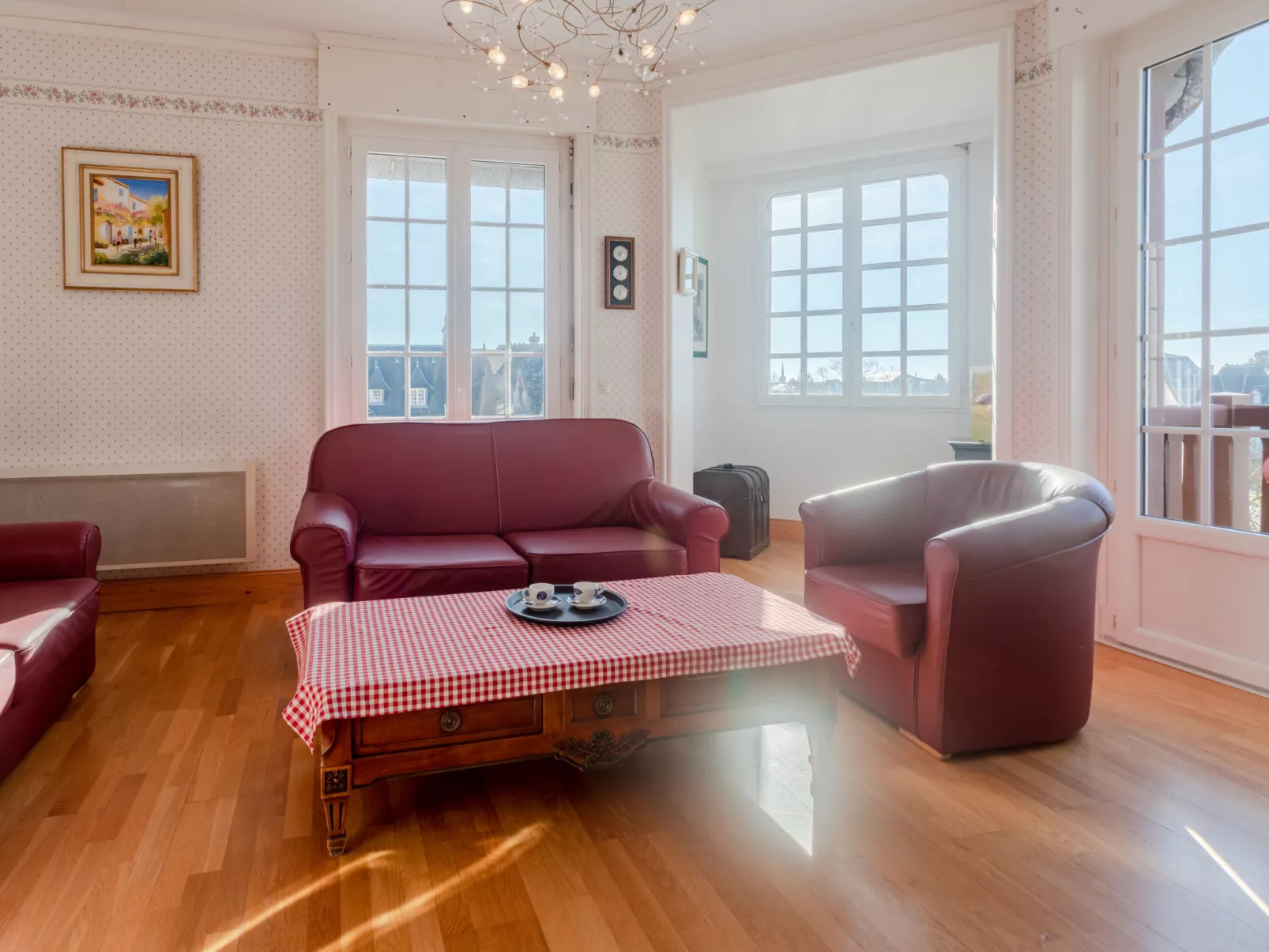 Le Normandie Home-Inside
