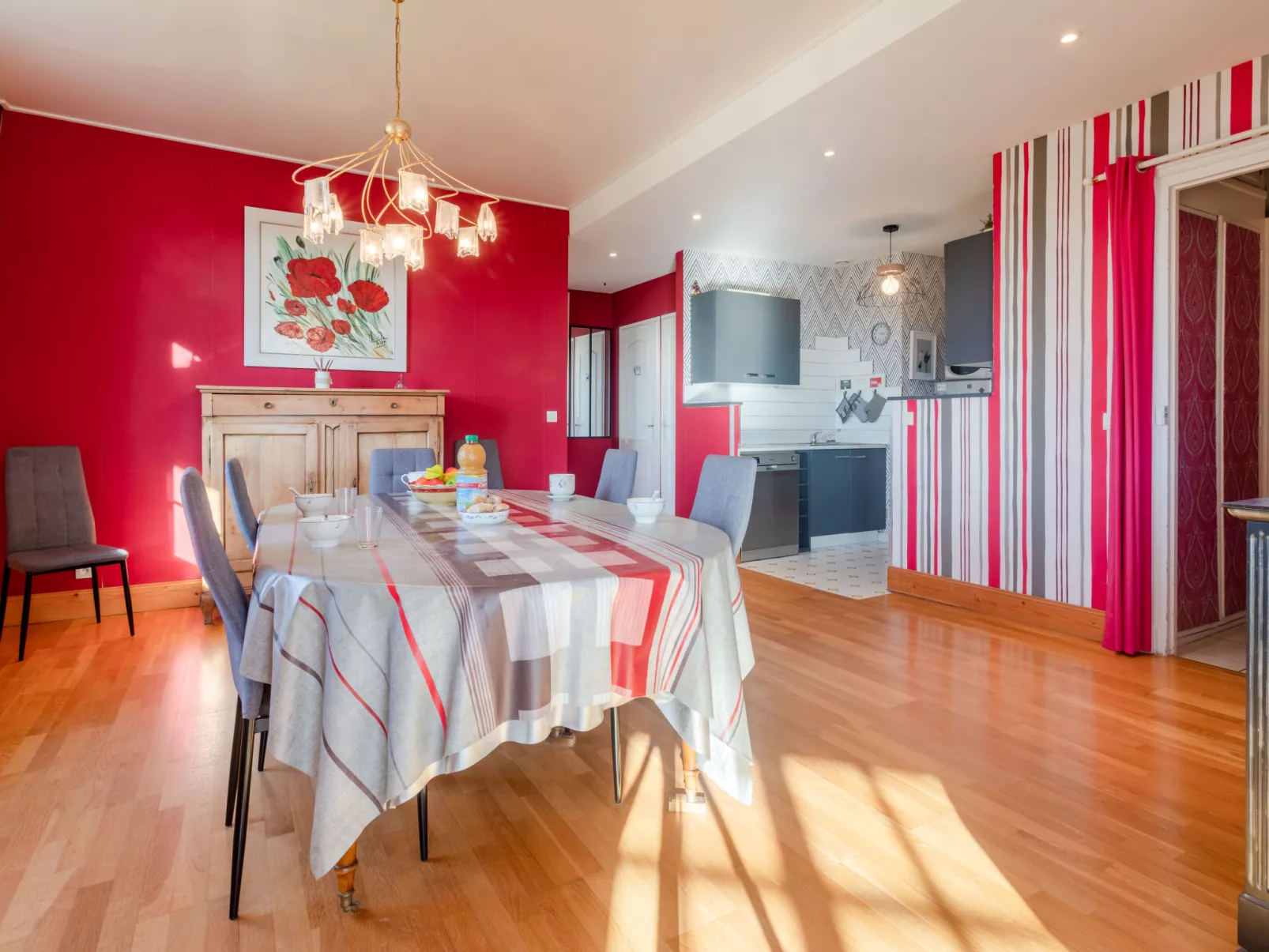 Le Normandie Home-Inside