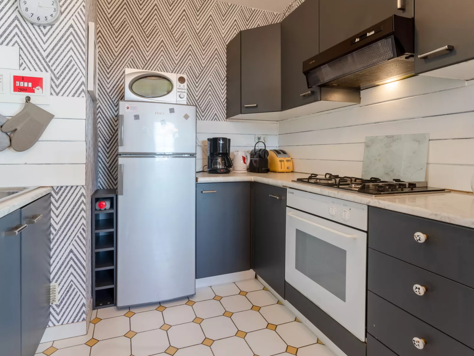 Le Normandie Home-Inside