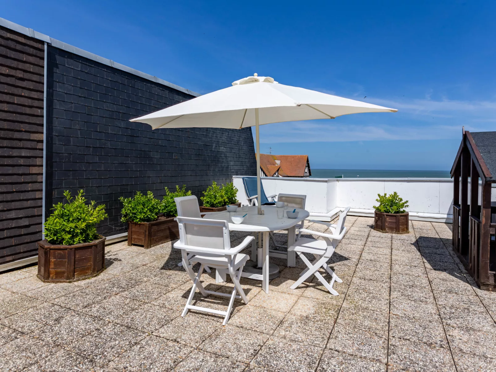 Cap Cabourg-Outside