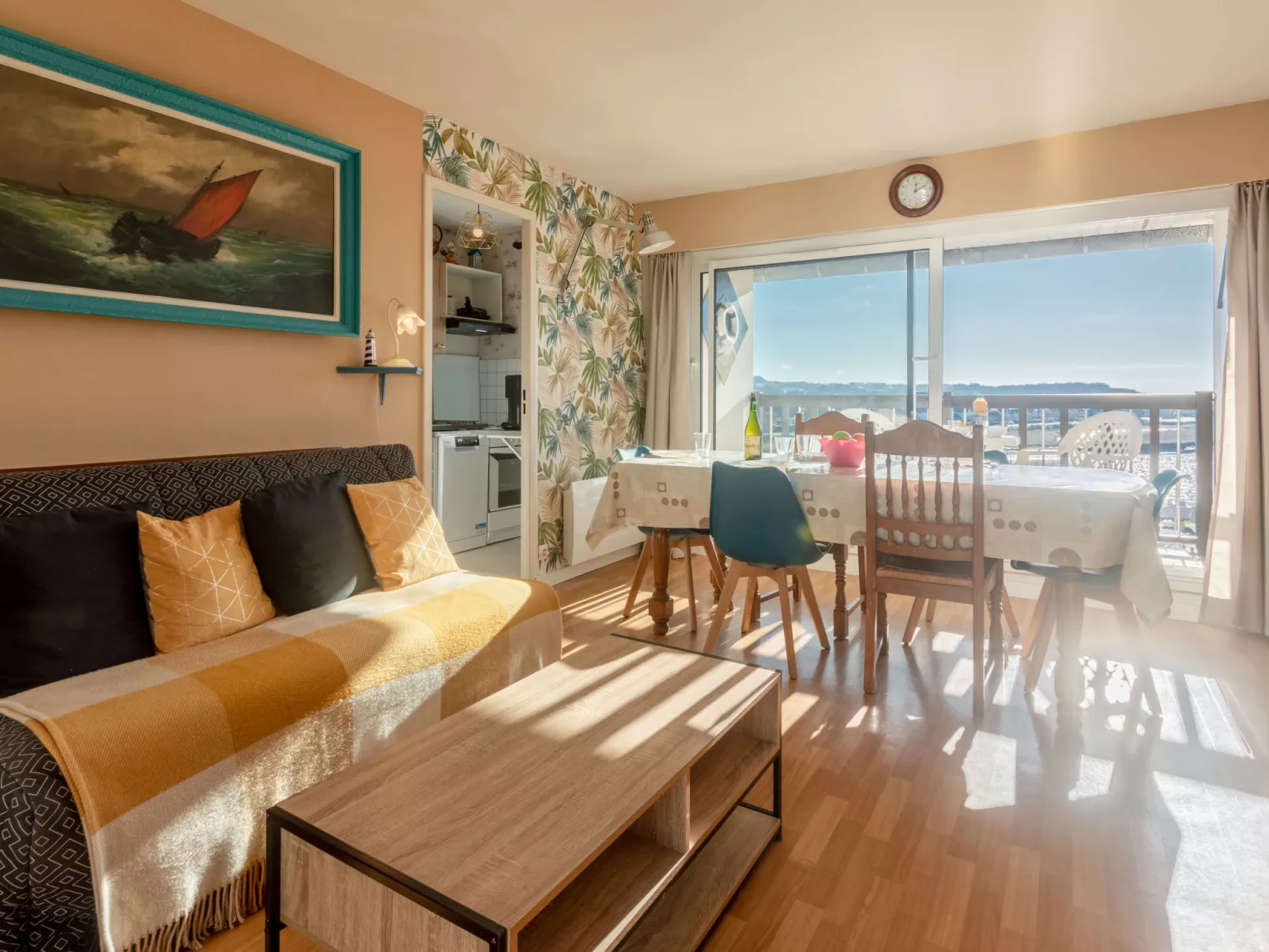 Cap Cabourg-Inside
