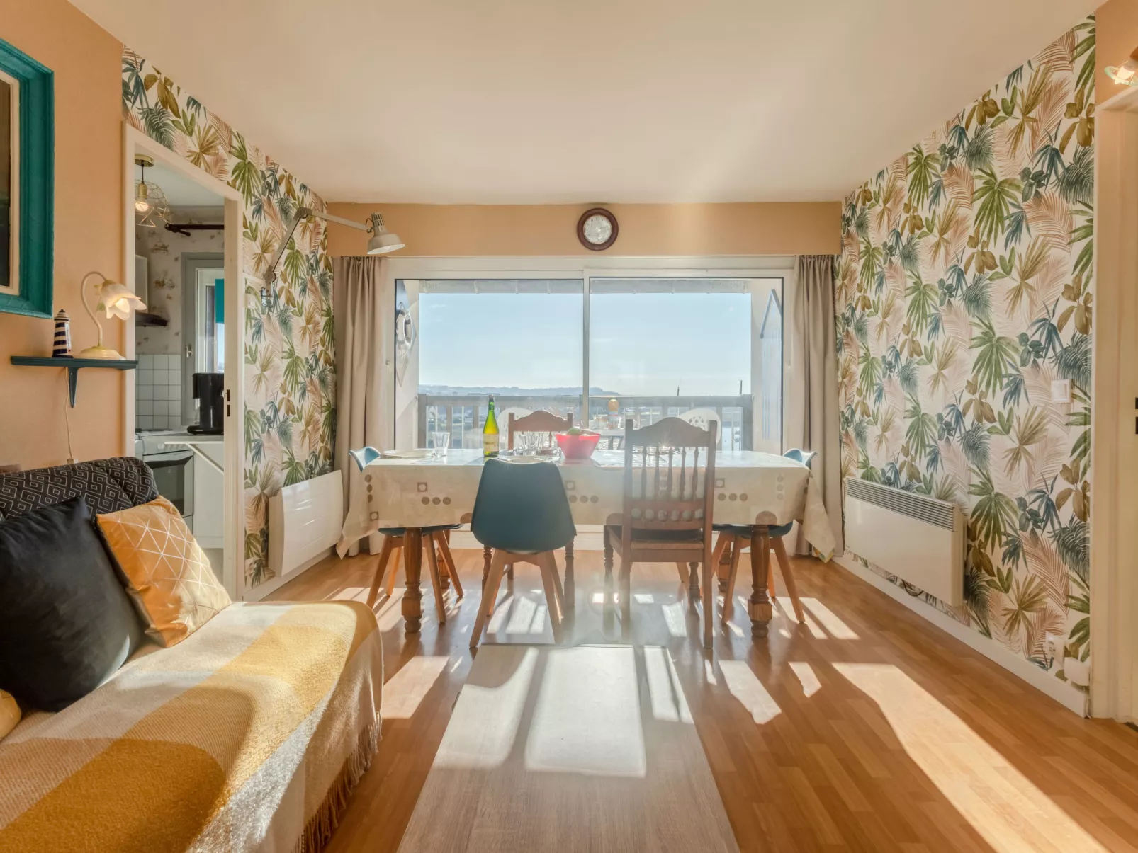Cap Cabourg-Inside