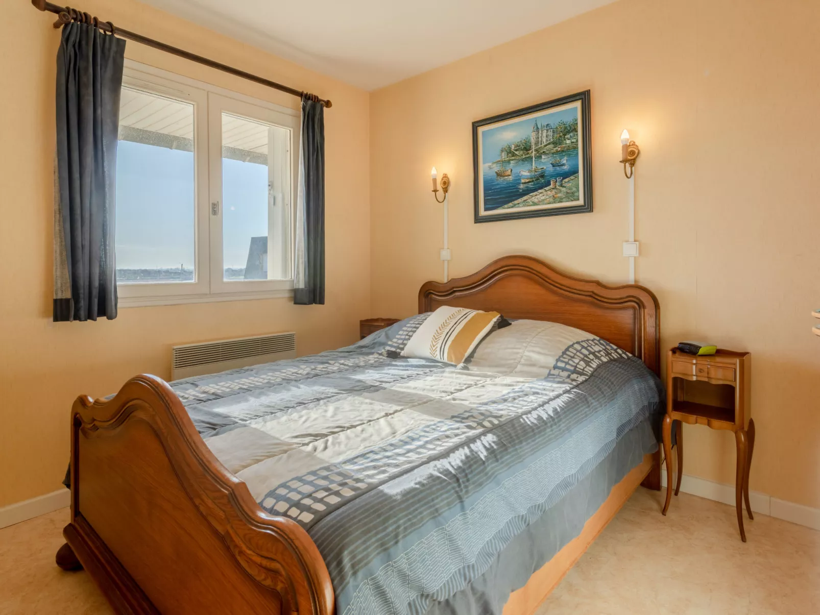 Cap Cabourg-Inside