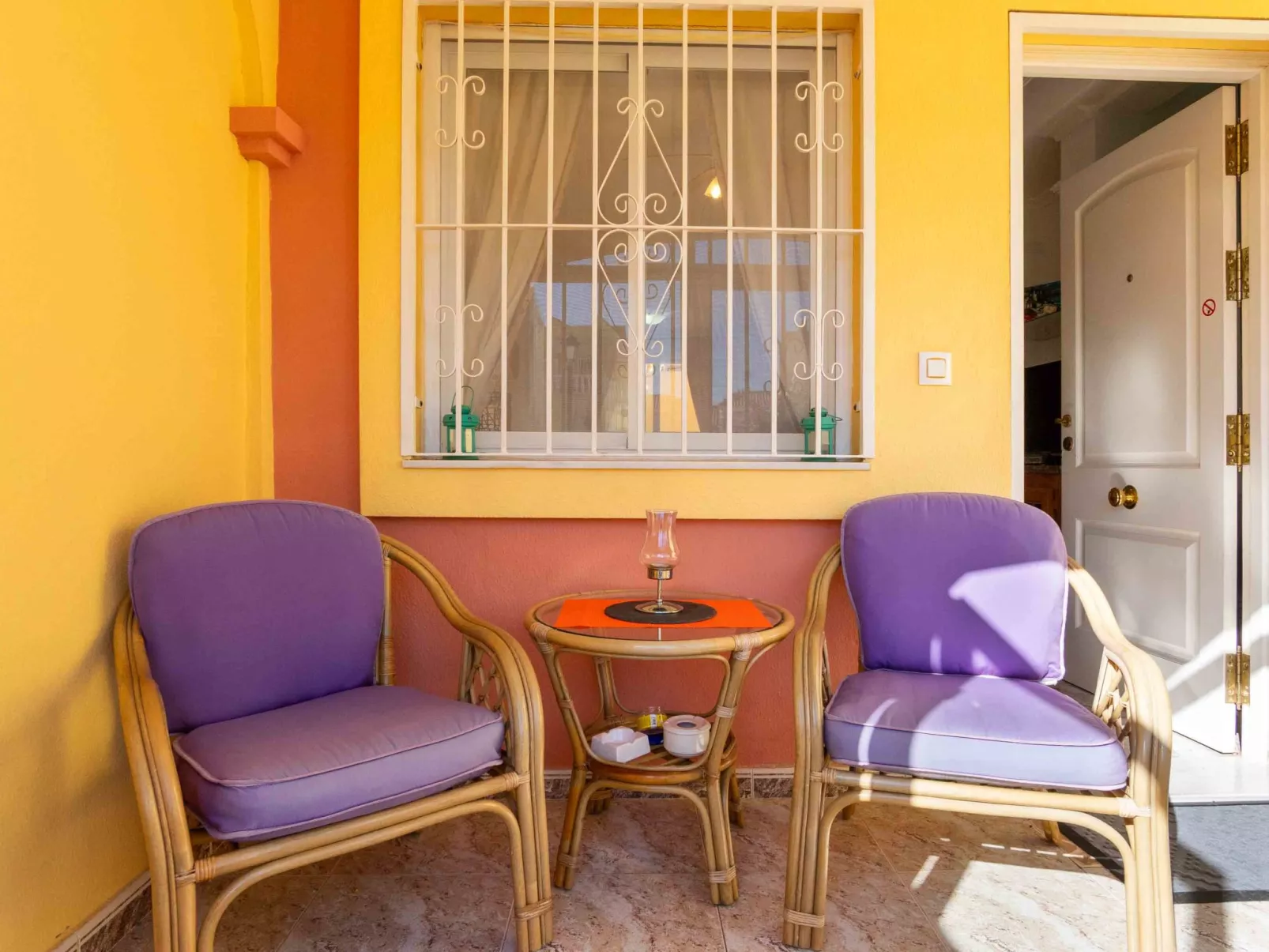 Lomas de Cabo Roig-Inside