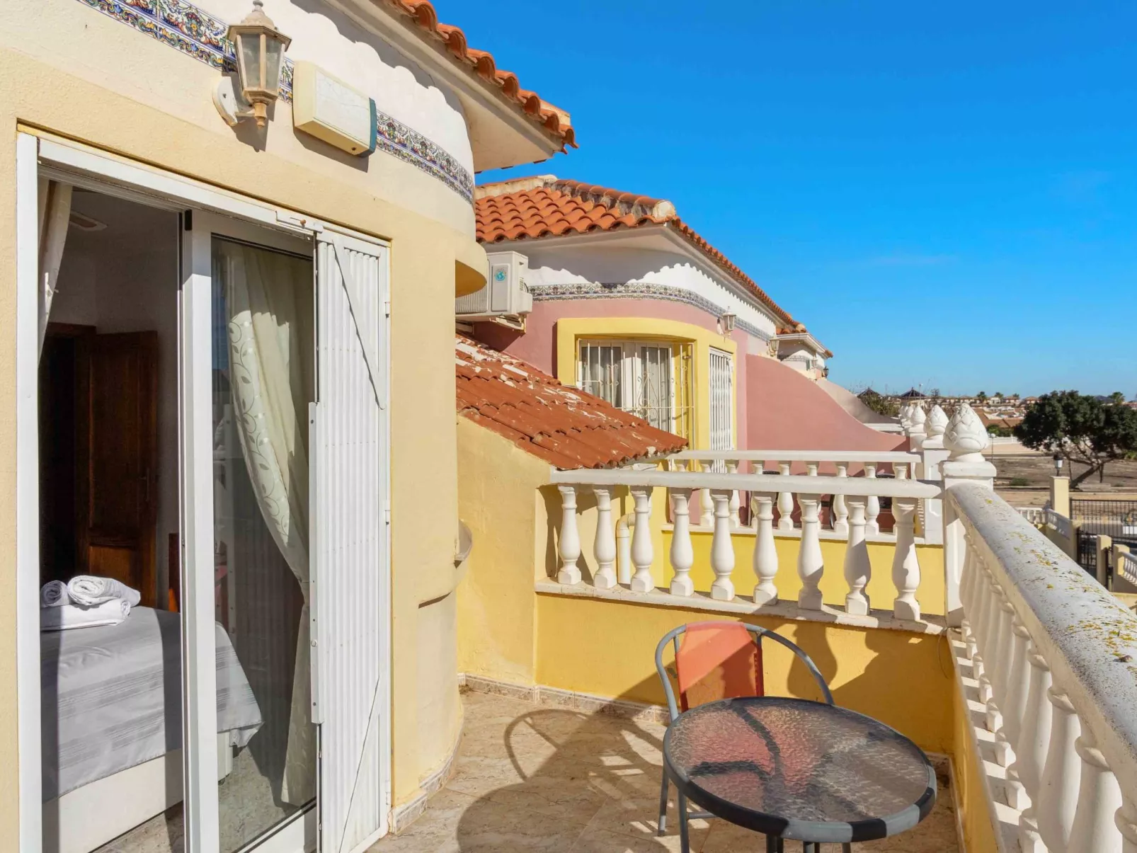 Lomas de Cabo Roig-Outside