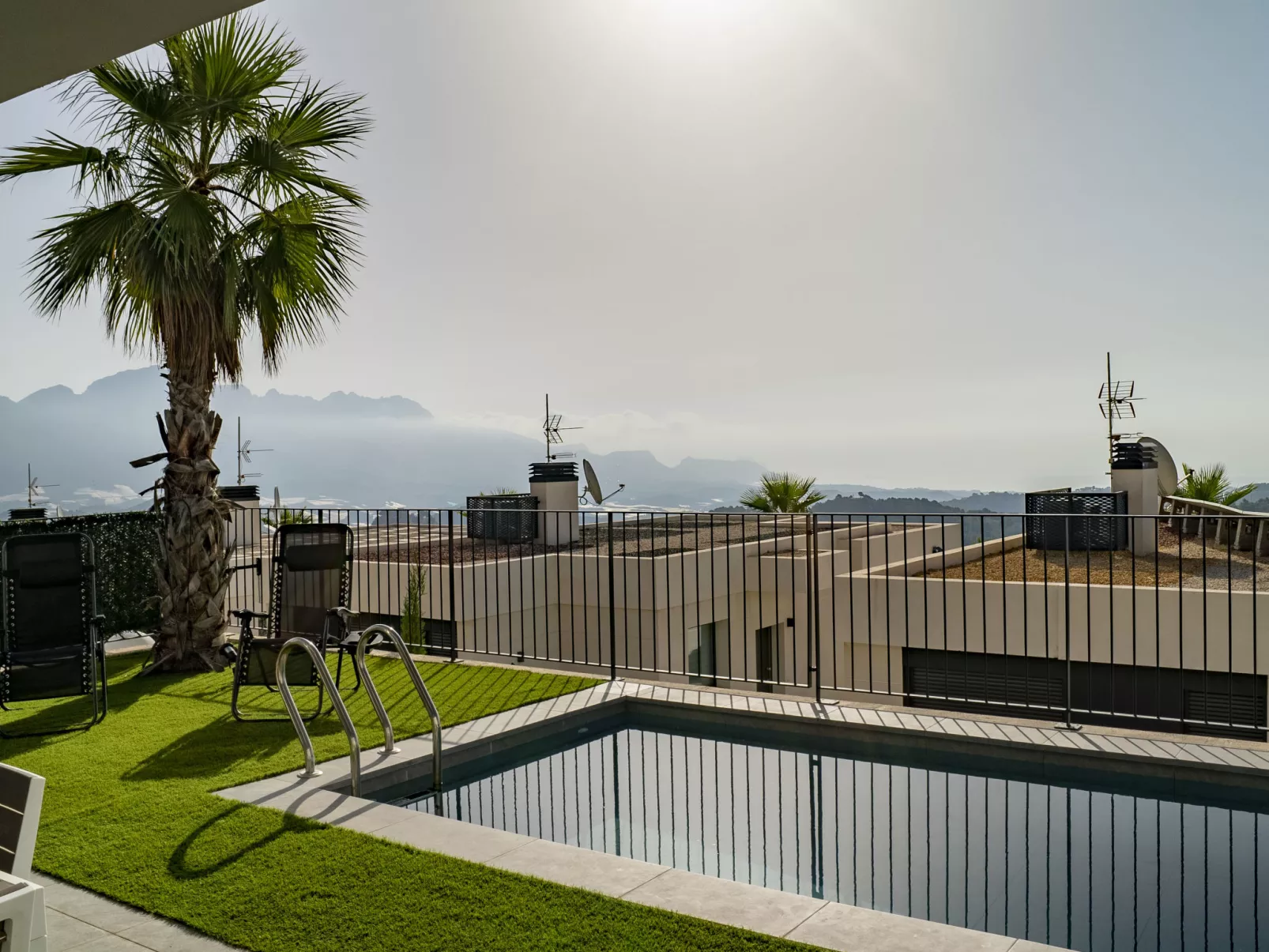 Casa Sinaí-Outside