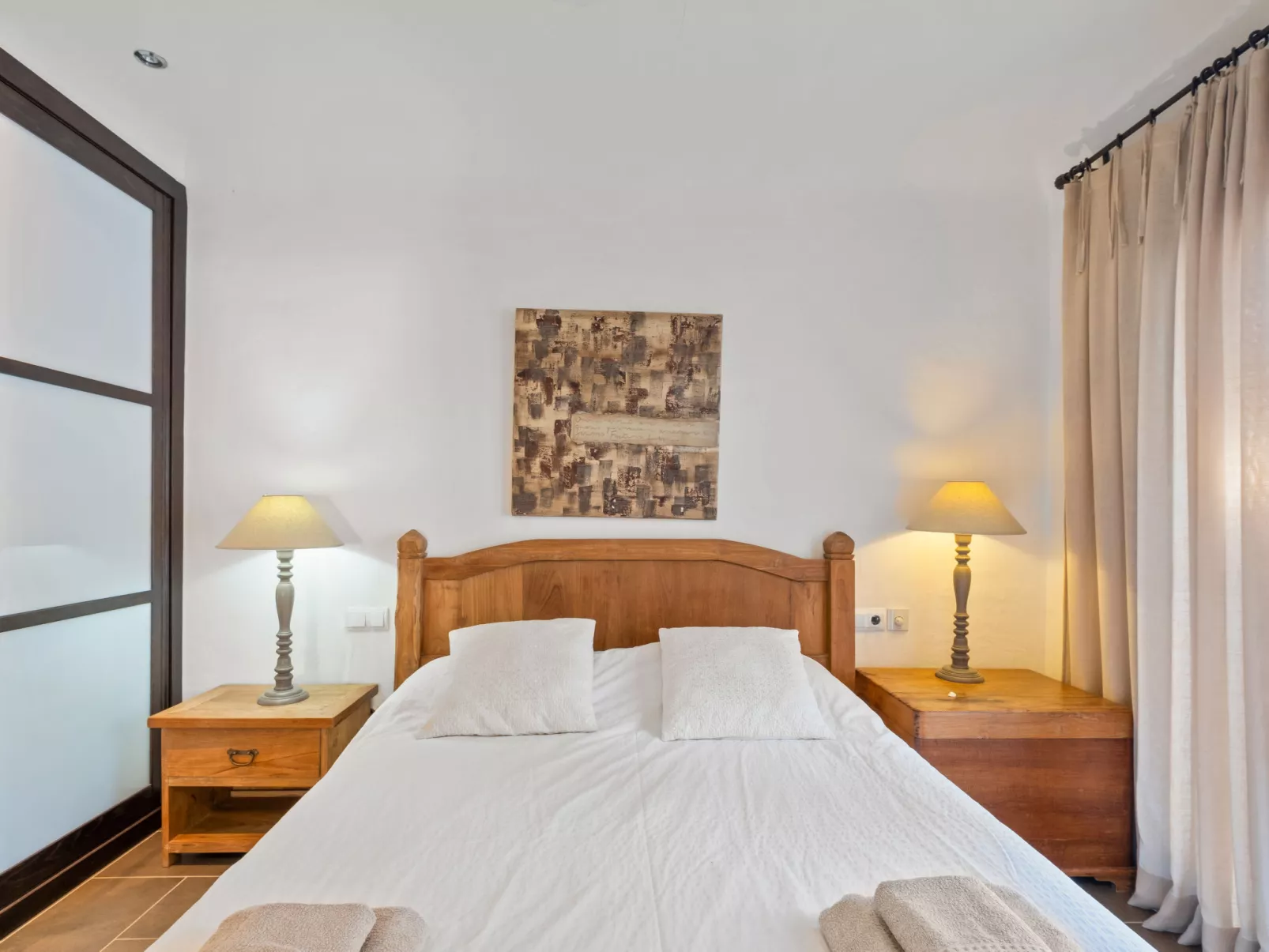 Brisas del Mar-Inside
