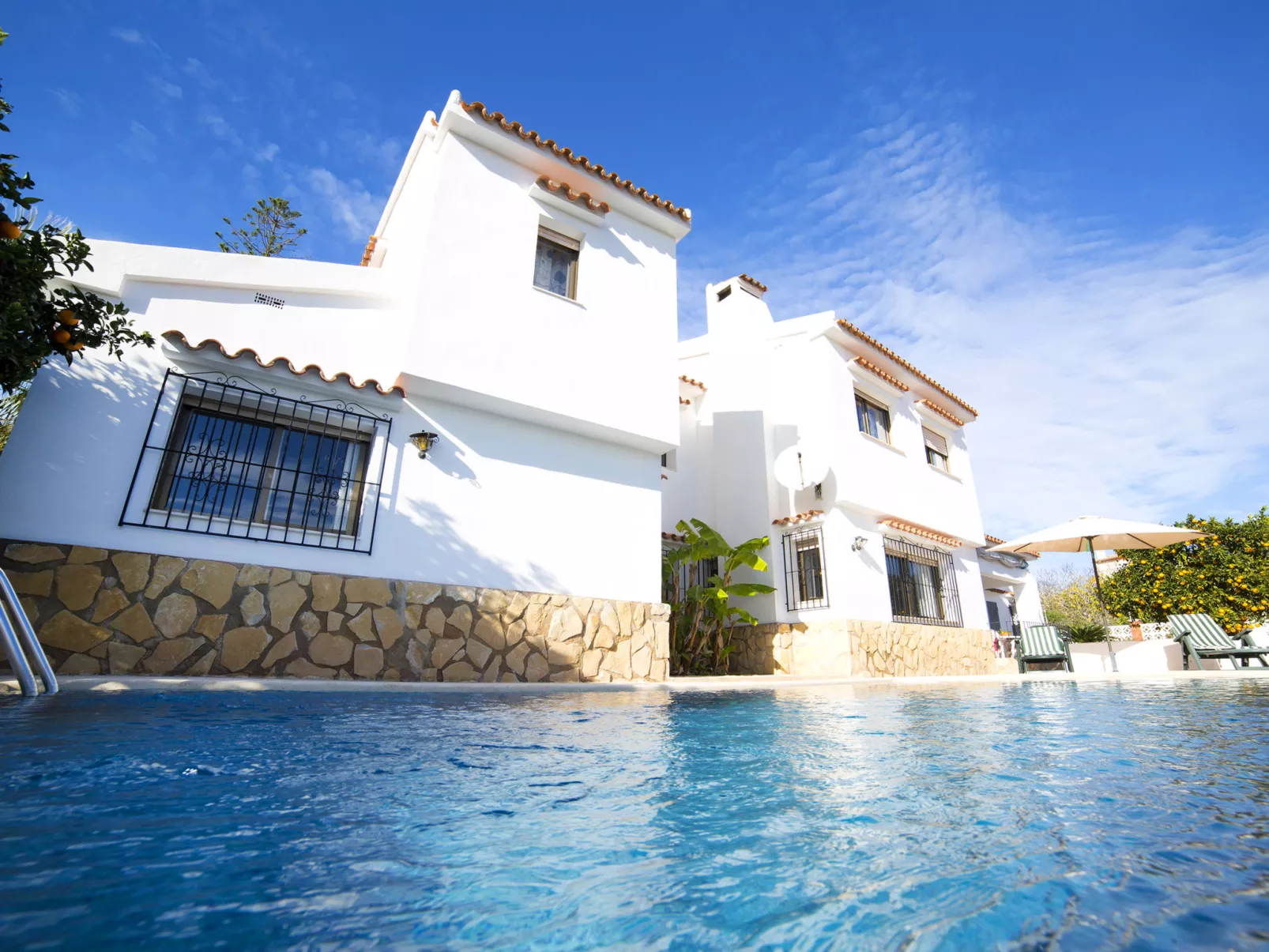 Casa Las Mañas-Outside