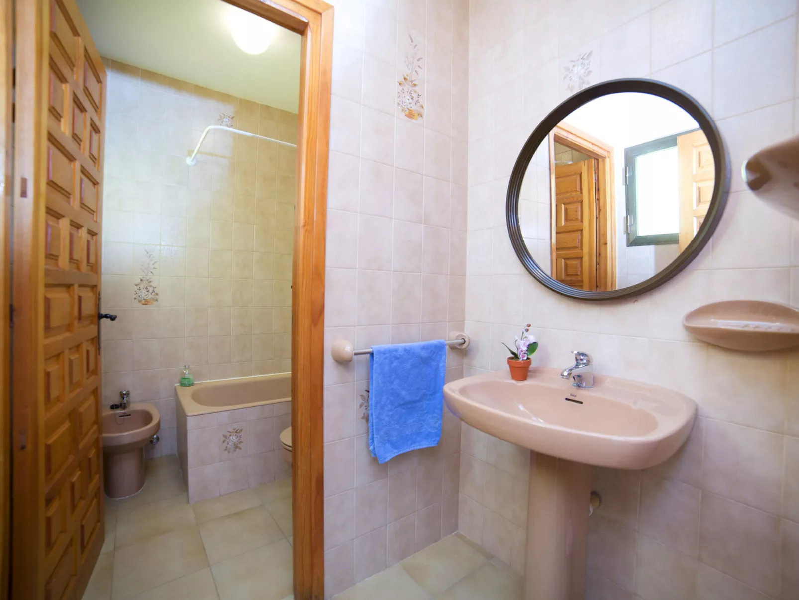 Casa Las Mañas-Inside