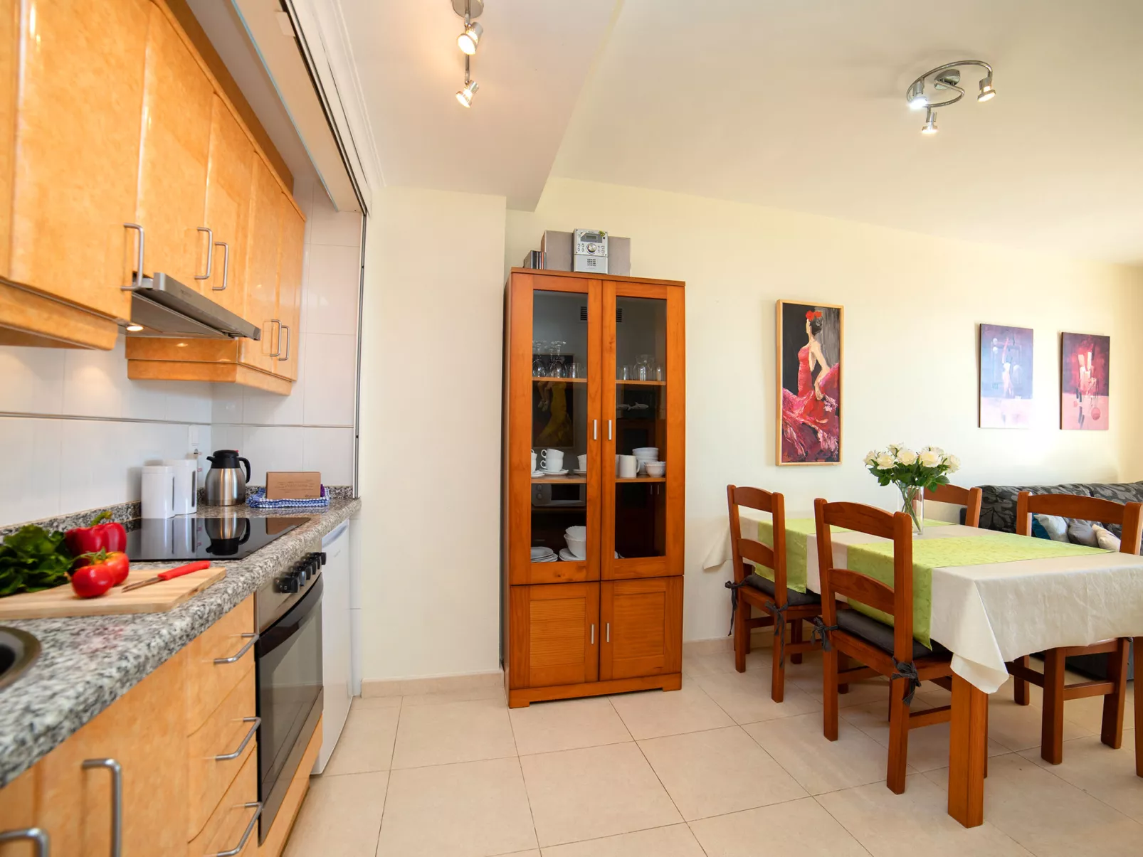 Ambar Beach-Inside