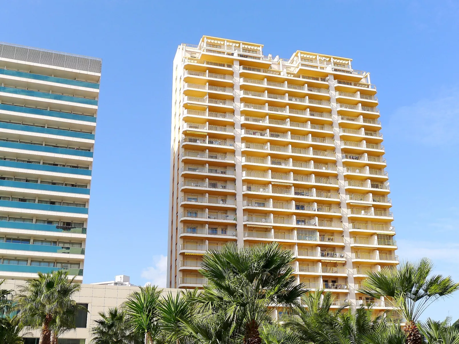 Ambar Beach-Outside