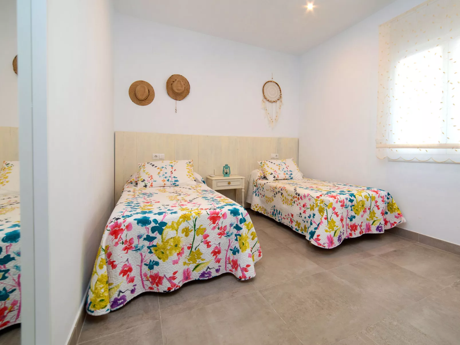 La Cala-Inside