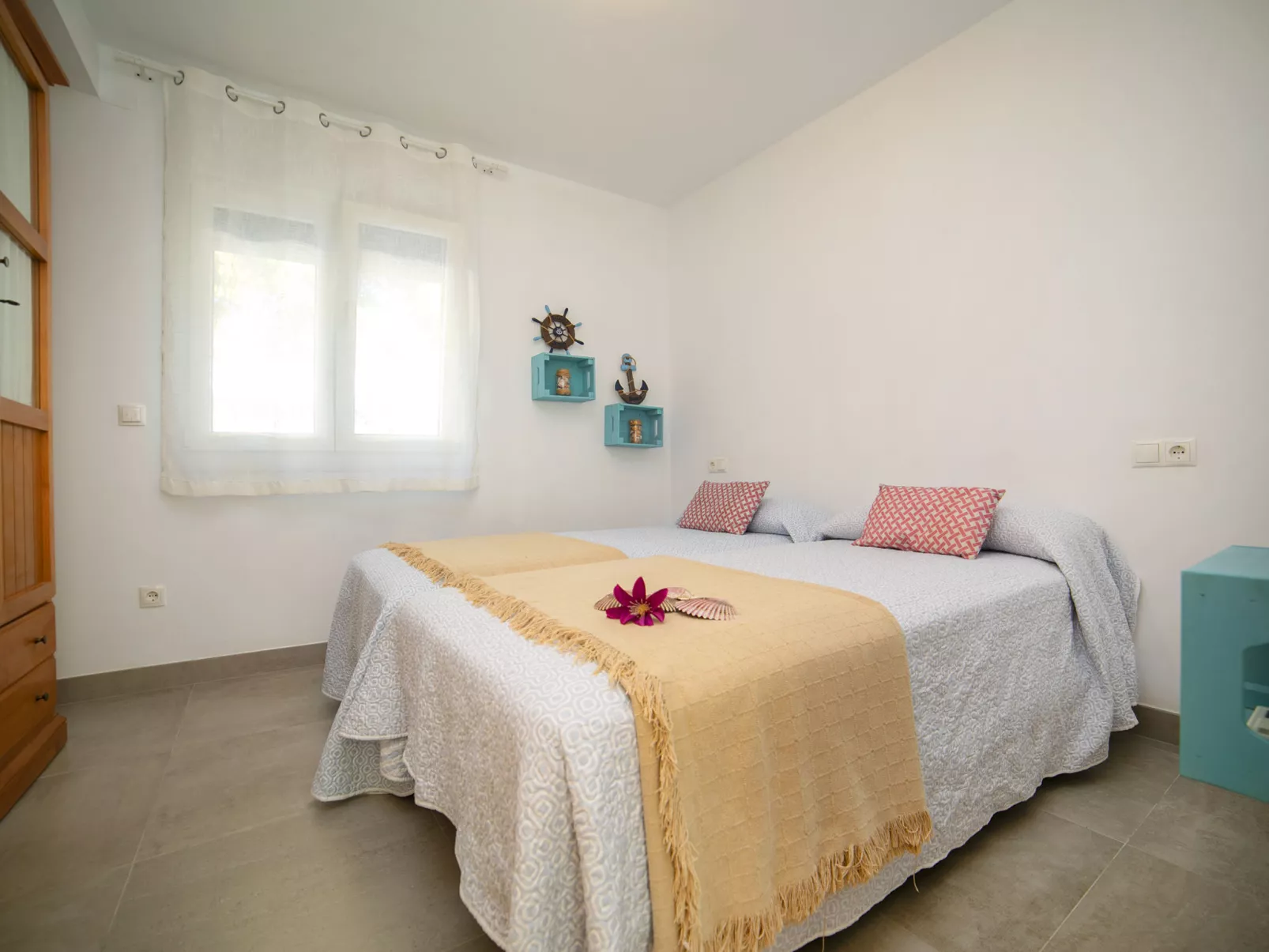La Cala-Inside
